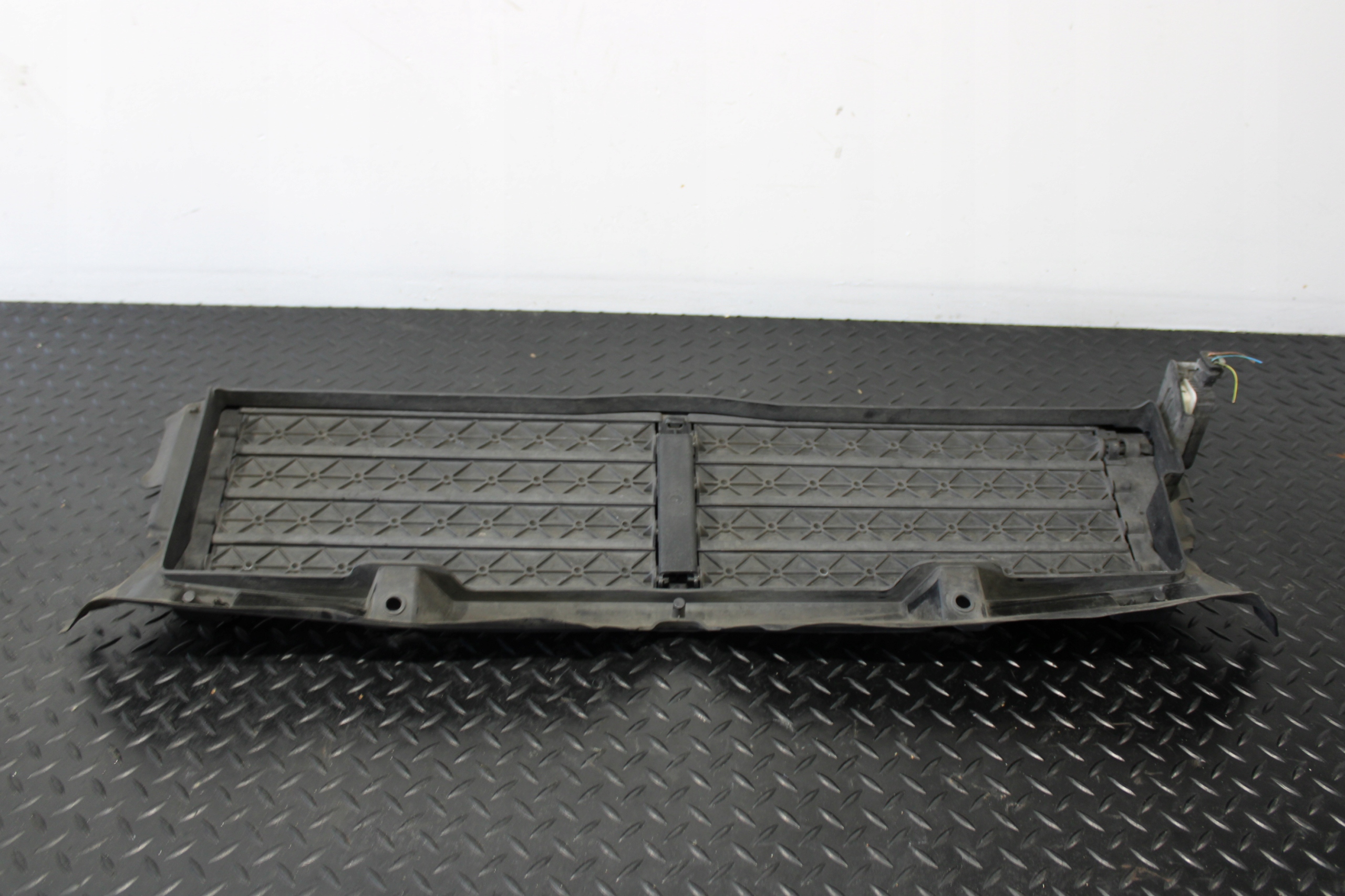 support panel for radiators front pillar radiator LAND ROVER EVOQUE II 2 L551 2,0D