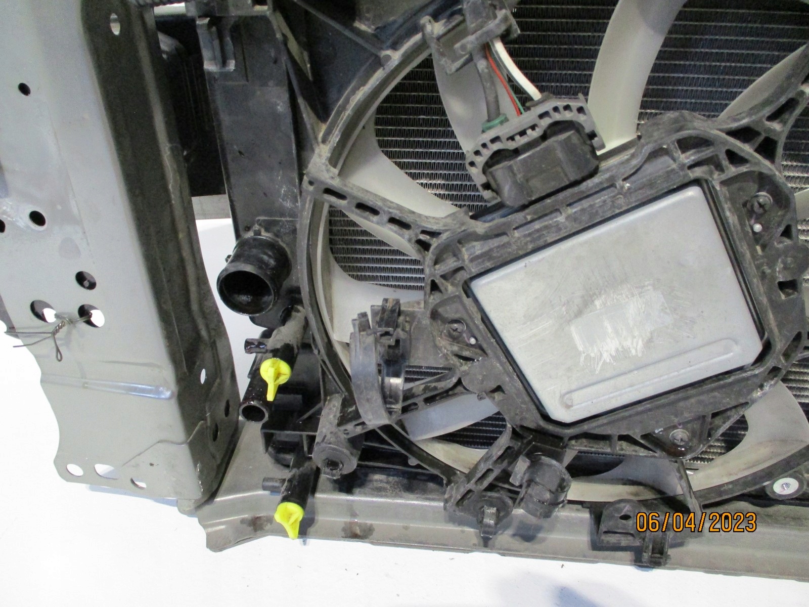 CHŁODNICE PAS PRZEDNI LEXUS UX 1,8i hybr Typ samochodu Samochody osobowe