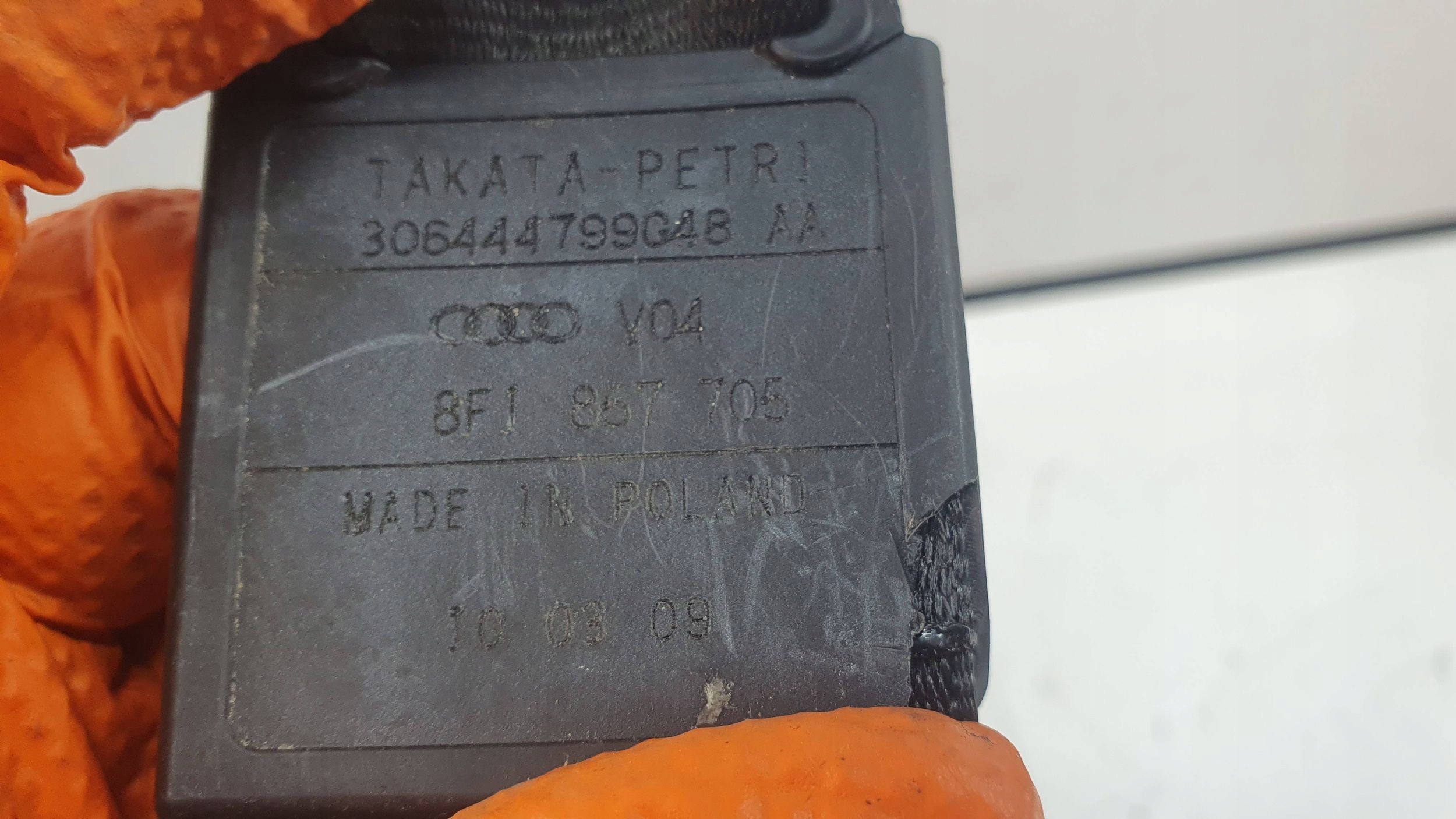 Audi A5 8T 8F -16 Coupe left tension belt safety driver´s