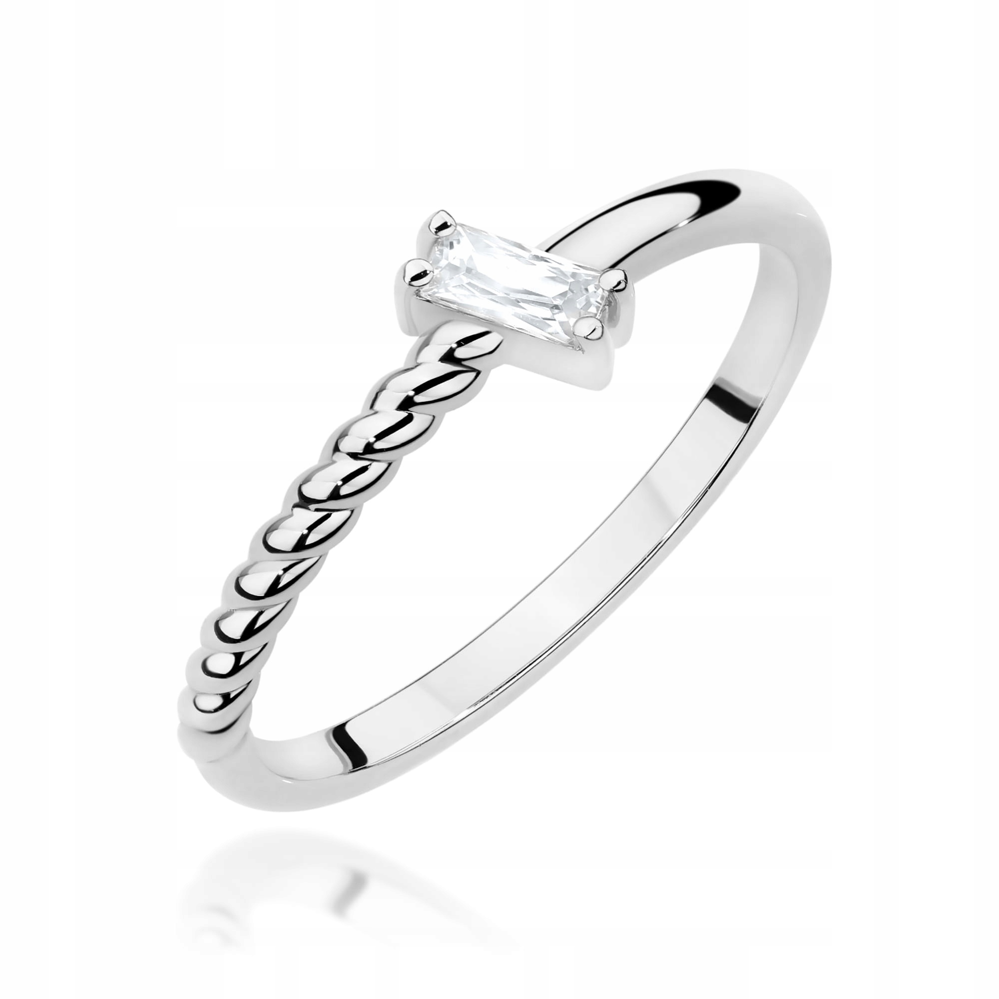 Prstýnek 585 s briliantem 0,13 ct, luxusní zásnubní prsten
