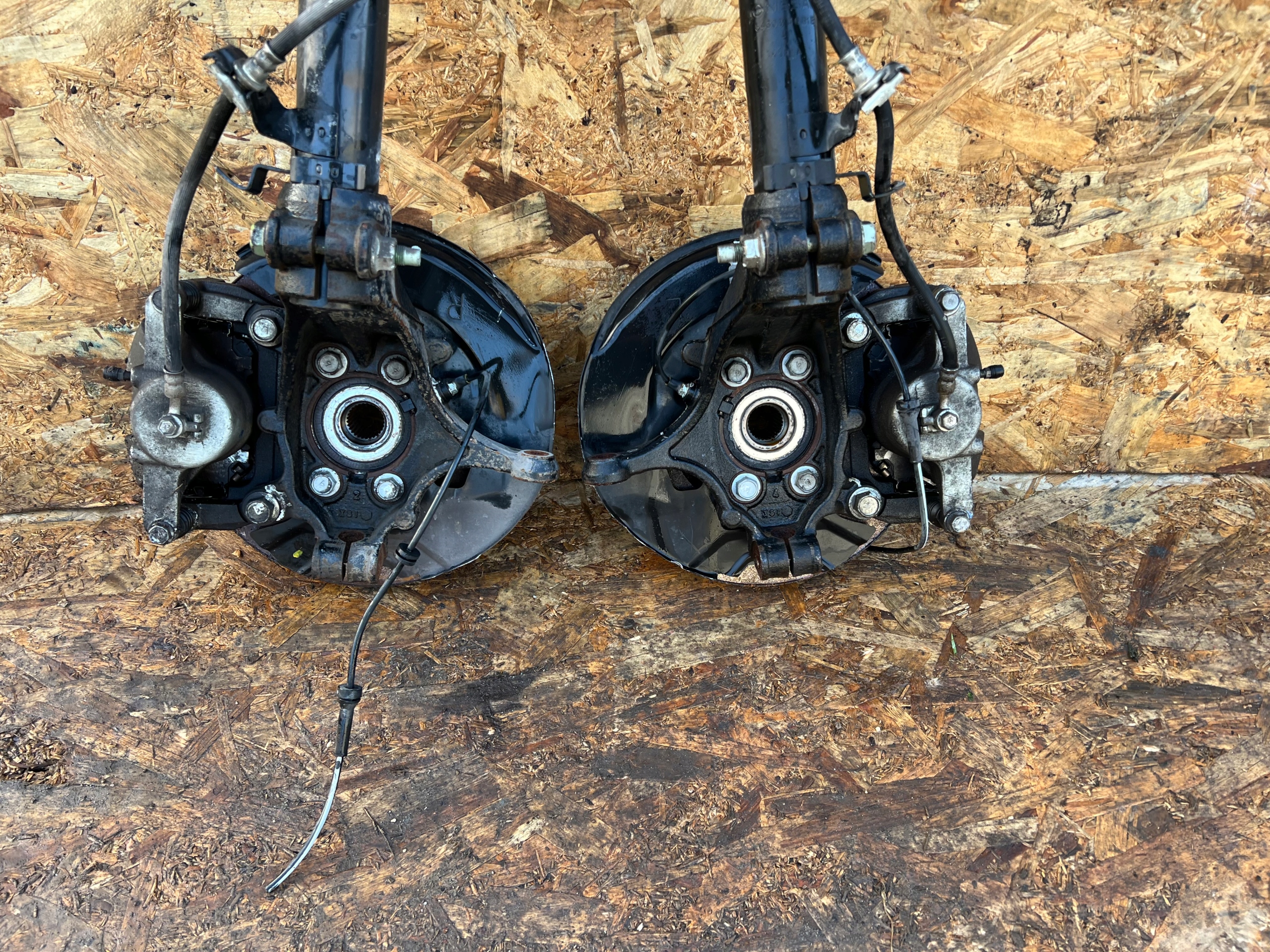 swing shock absorber right NISSAN X-TRAIL T32