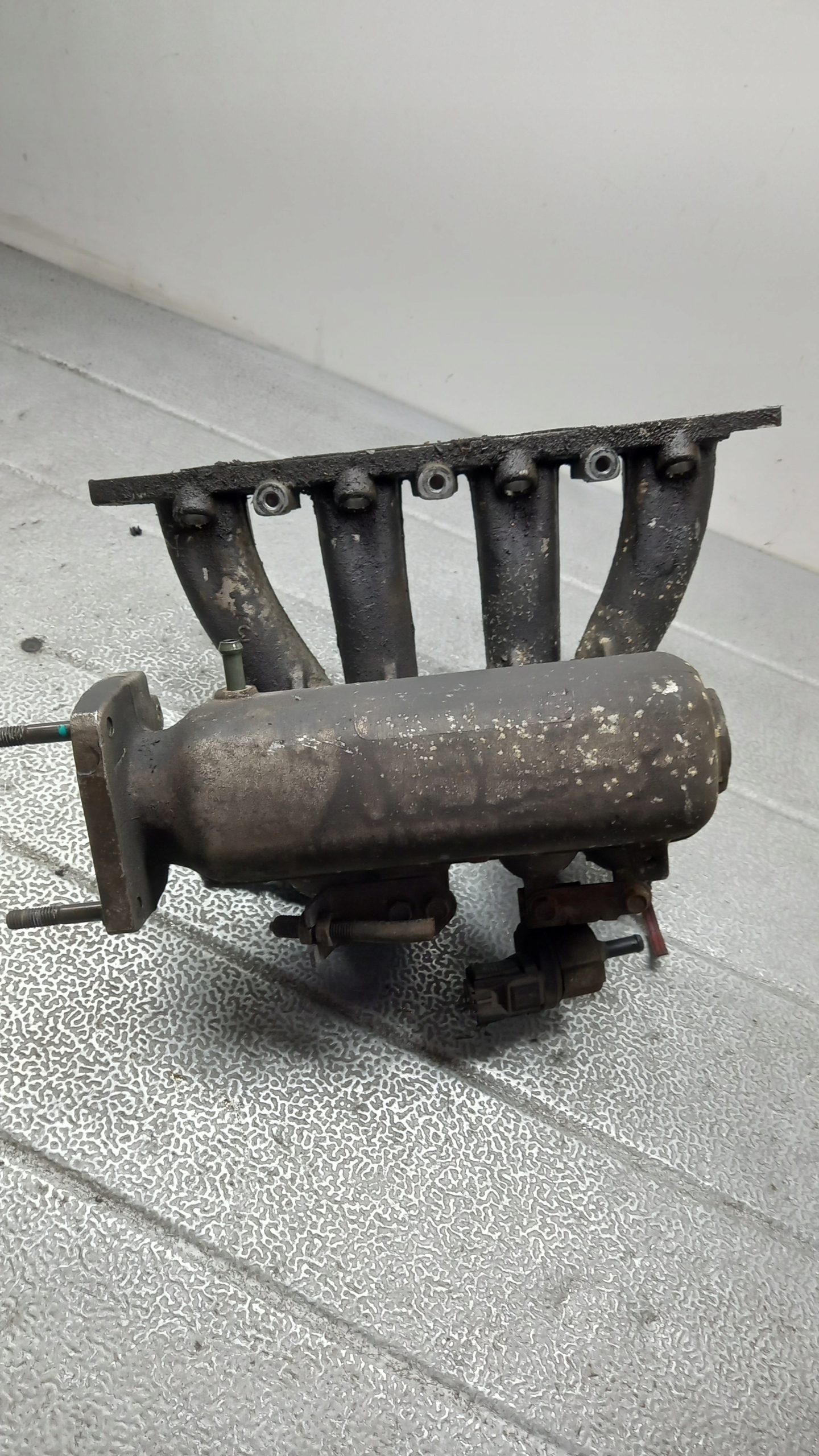 коллектор Впускный Hyundai ACCENT 01R HB 1.5b