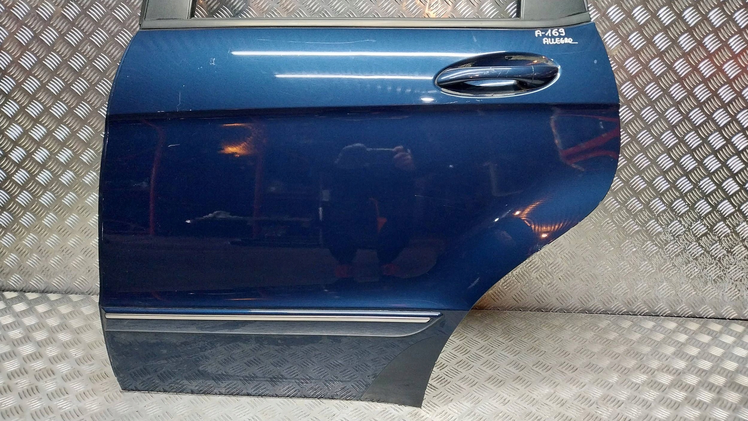 Tür heck links MERCEDES A-KLASA W169 04