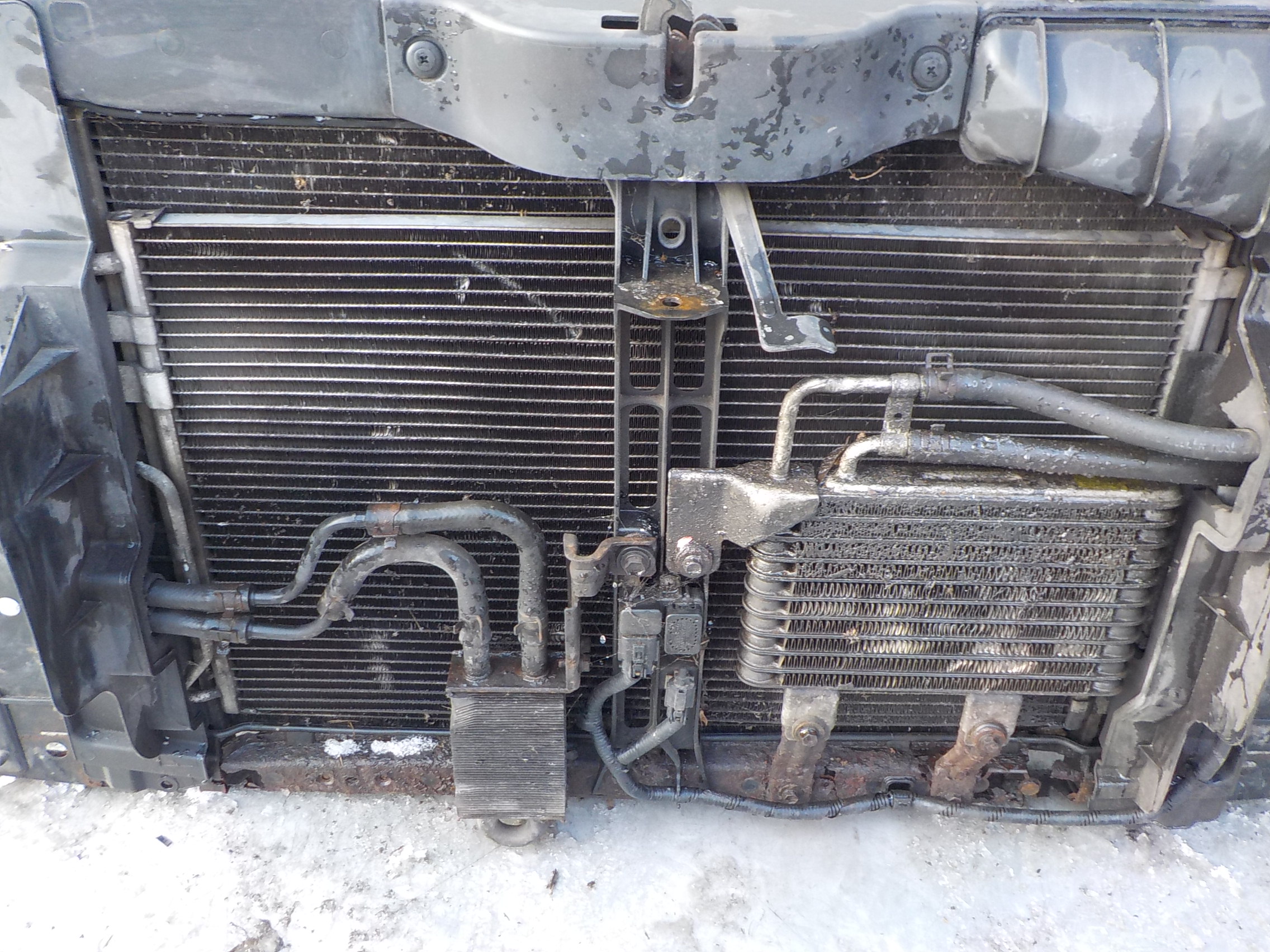 159 HYUNDAI TUCSON 2.0 CRDI support panel for radiators radiator