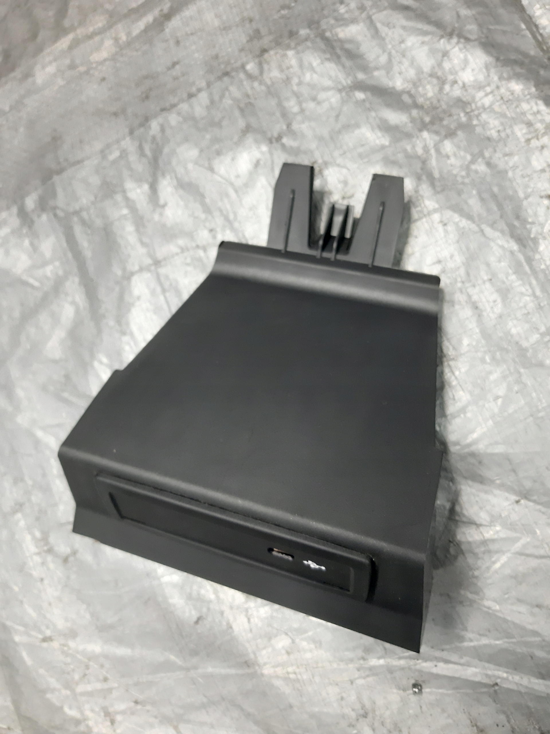 adapter PORT WEJSCIE USB TYPU C MERCEDES GLB X247