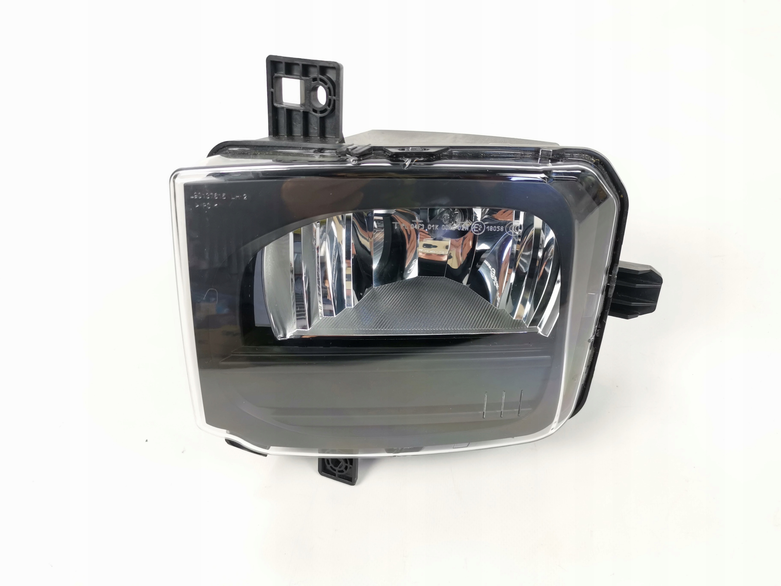 HALOGEN LEWY VW T-CROSS 2GM941661B Numer katalogowy części 2GM941661B