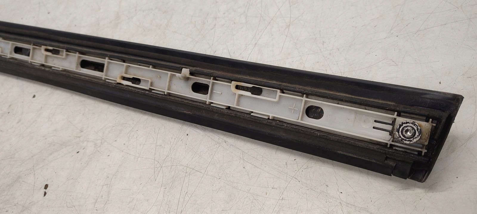 moulding door left front Audi A6 C6 3,0 TDI Allroad