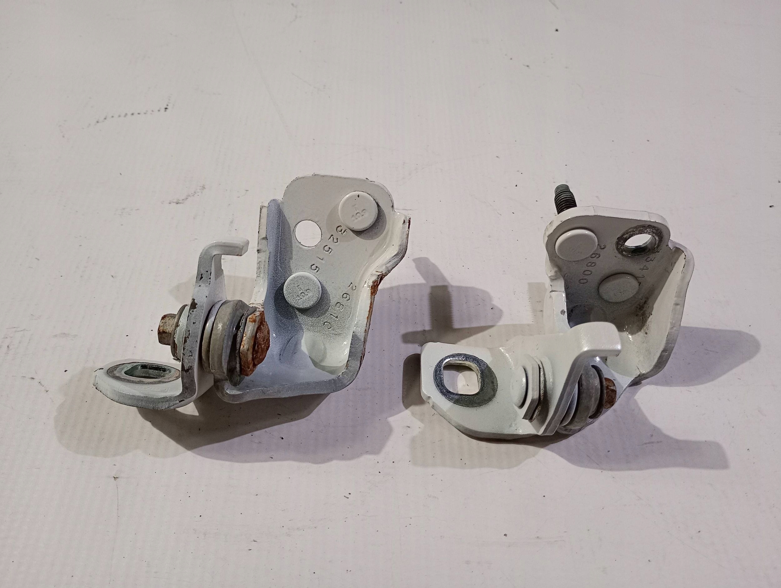 hinges door tylnych right rear part rear. right Ford Explorer V 2016