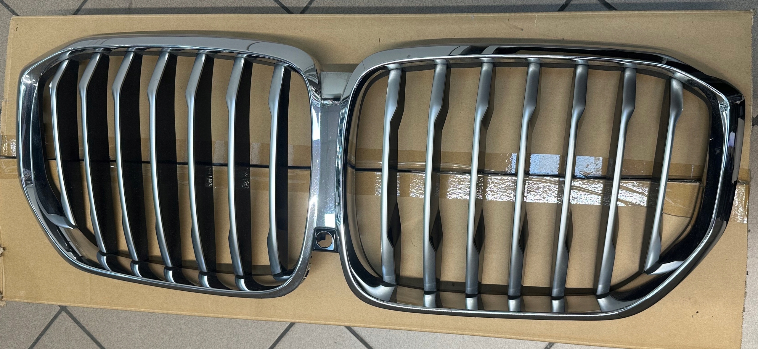 BMW X5 G05 Kühlergrill FRONTGRILL Kühlergitter - Thumbnail 1