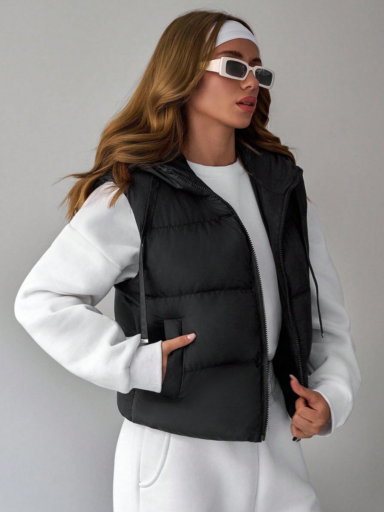 Shein Černá Prošívaná Vesta S Kapucí XL 1MA