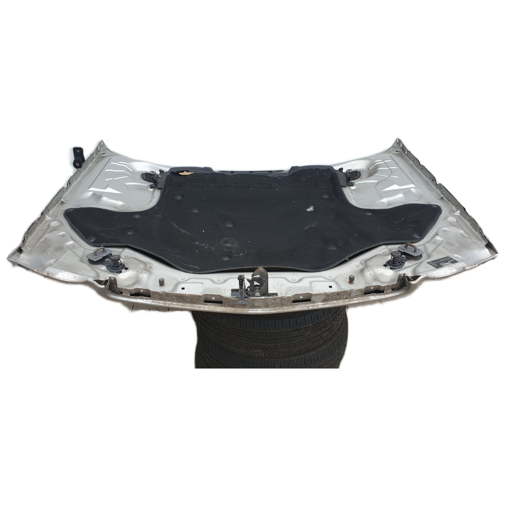 bonnet front MERCEDES W211 SREBRNY BRILLIANT SILVER C744