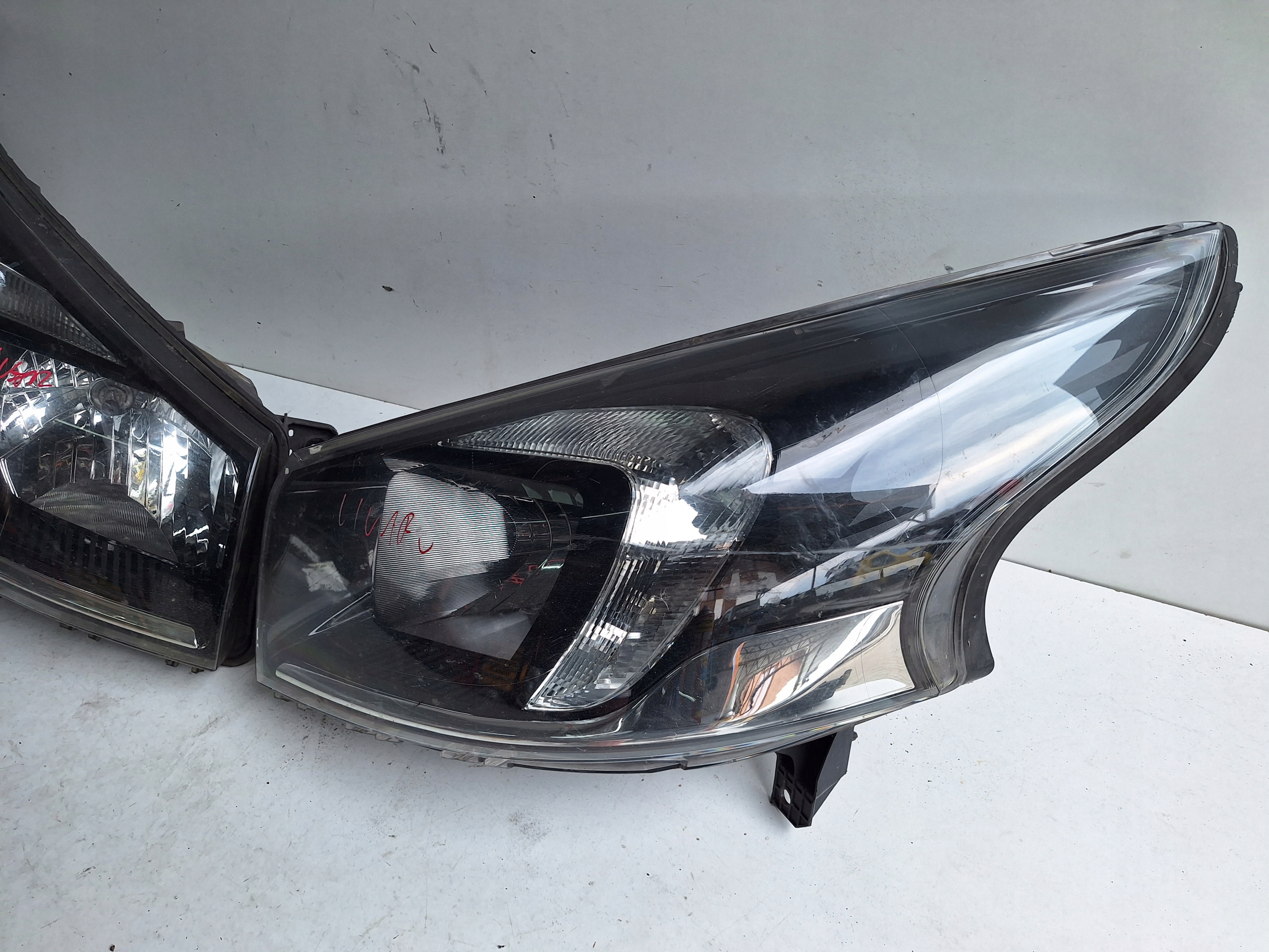 OPEL VIVARO B 14-19 light right UK