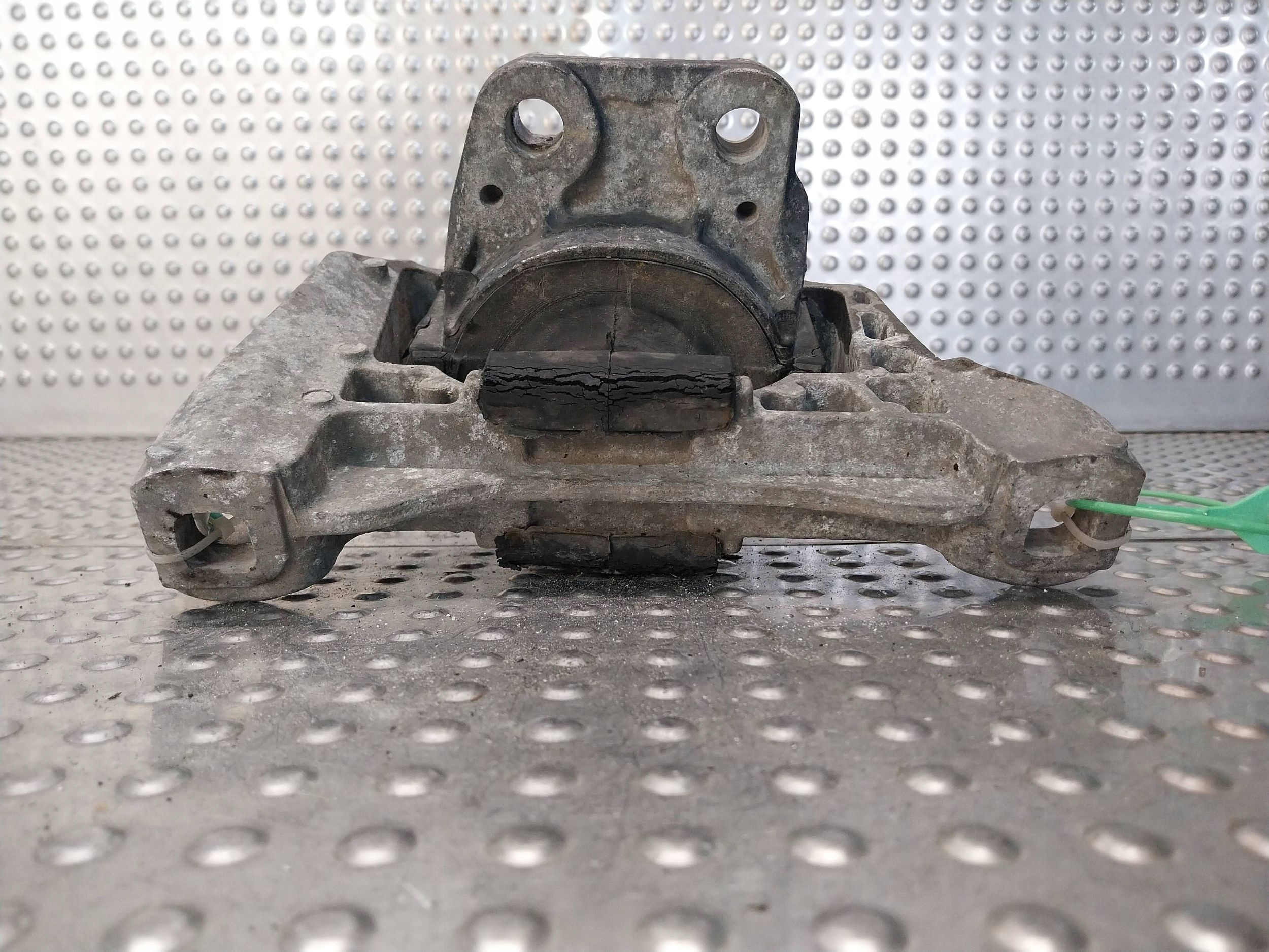 holder engine mount 7M51-6F012-YA VOLVO V50 FOCUS MK3 KUGA MK2 2.0D
