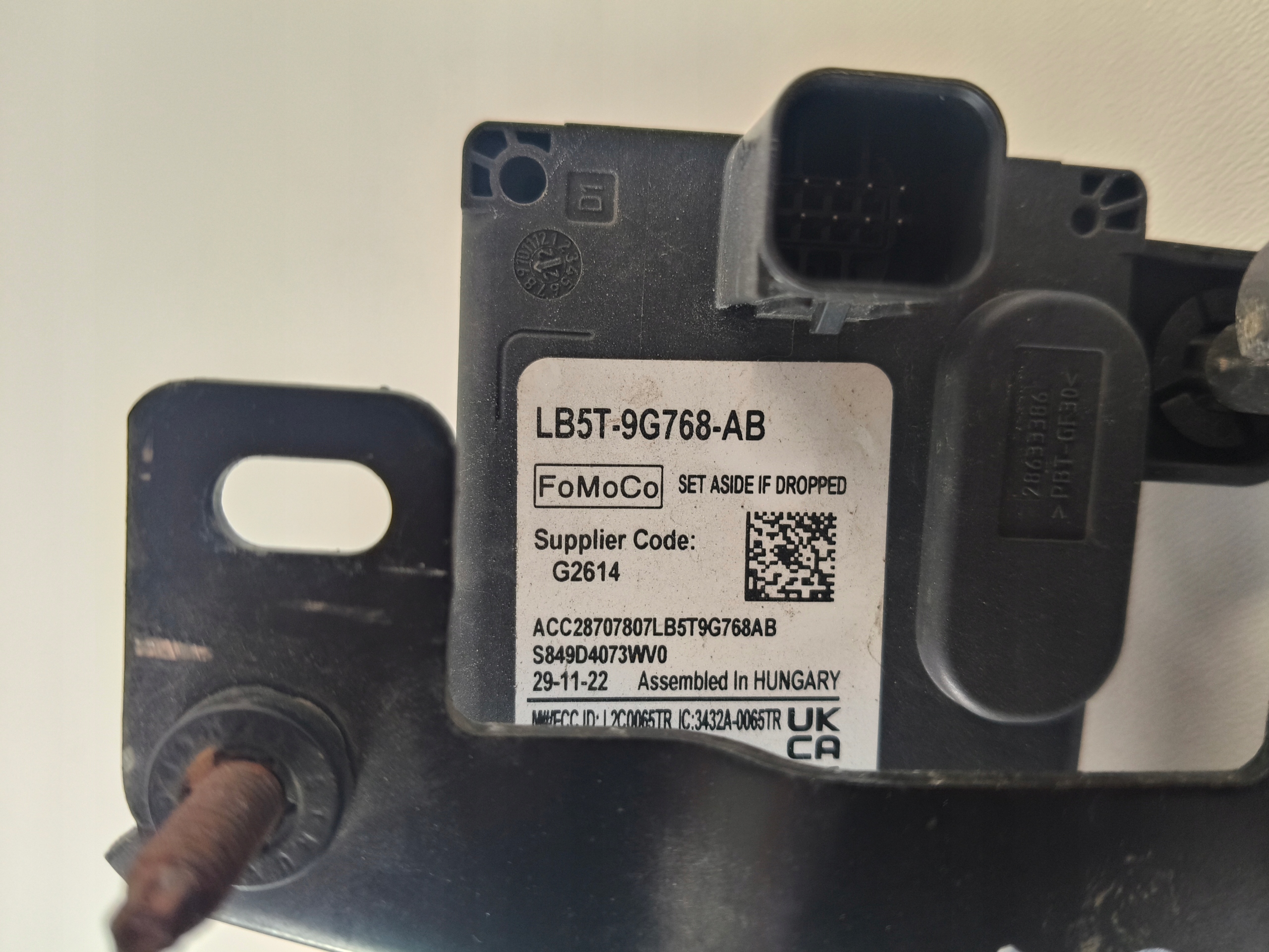 RADAR DISTRONIC ACC sensor FORD LB5T-9G768-AB