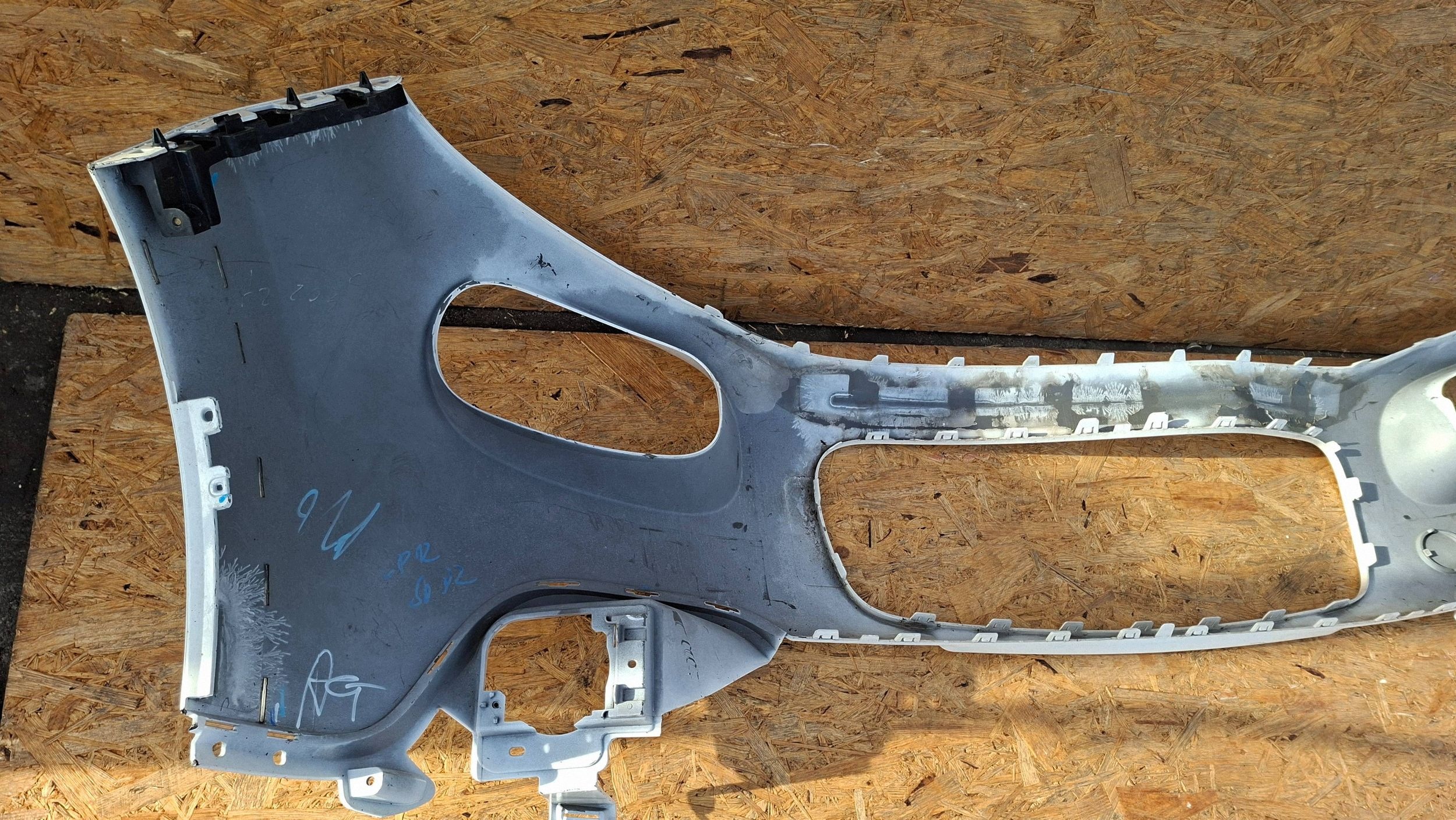 front bumper 9813378877 CITROEN C3 III 2016