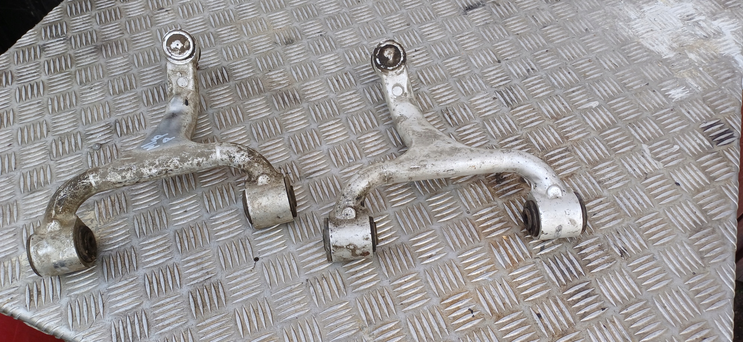 MERCEDES W163 Querlenker vorne links oder rechts oben cena za 1 sztuke