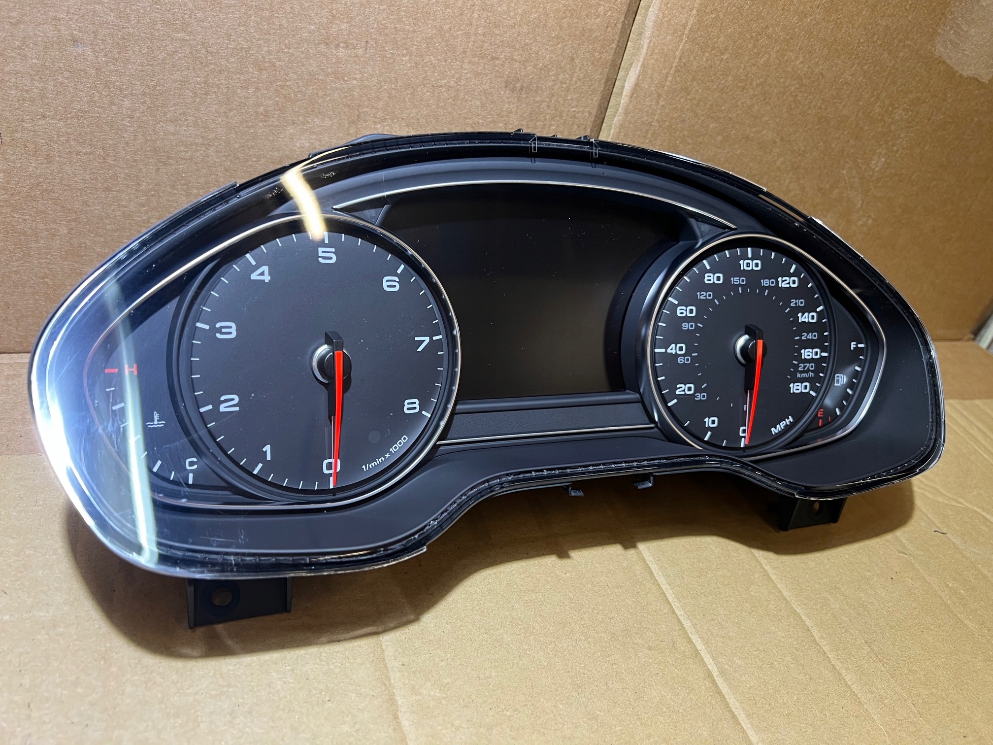 AUDI A8 D4 TFSI dials dials 4H0920980K USA