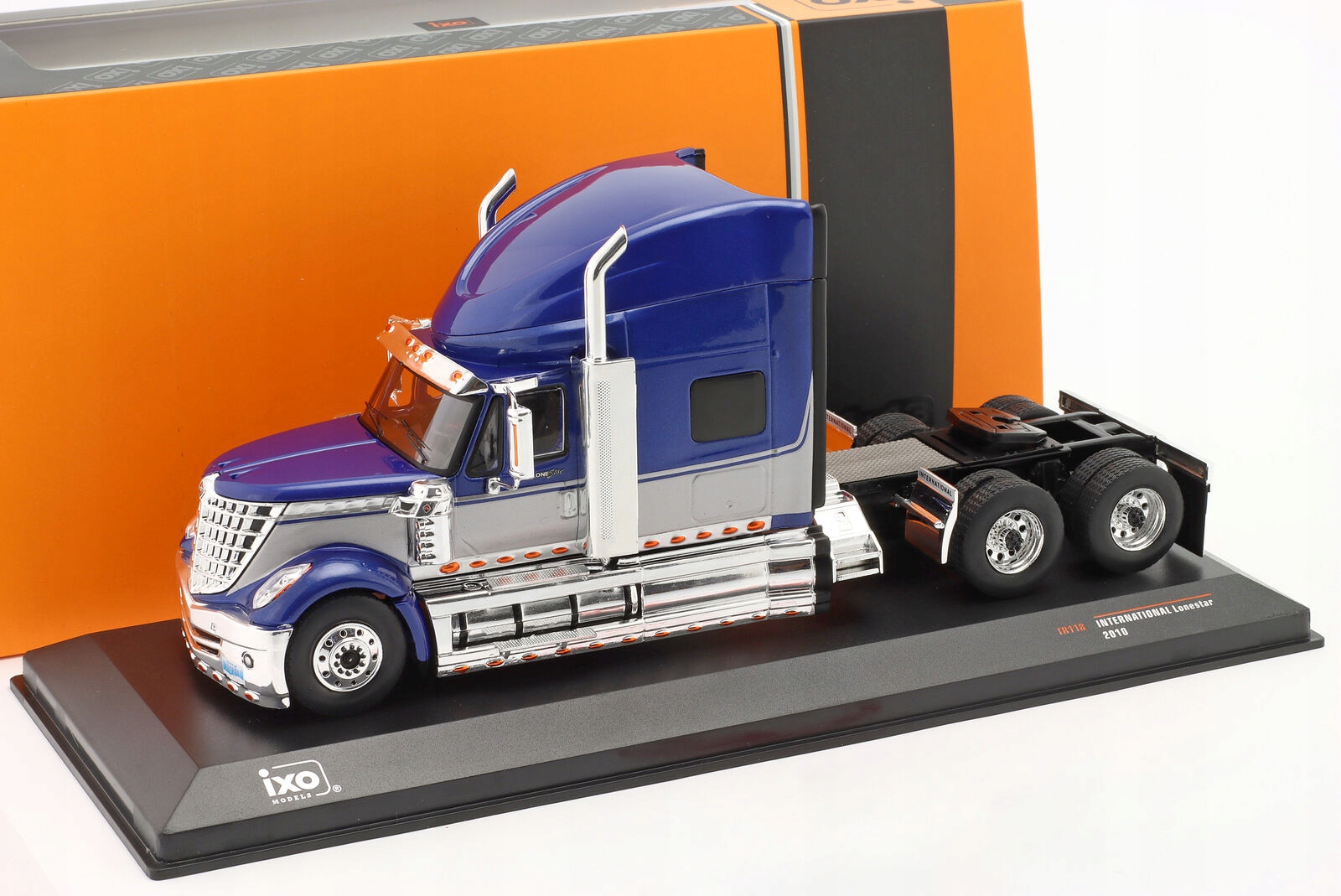 International Lonestar 2010 1/43 ixo