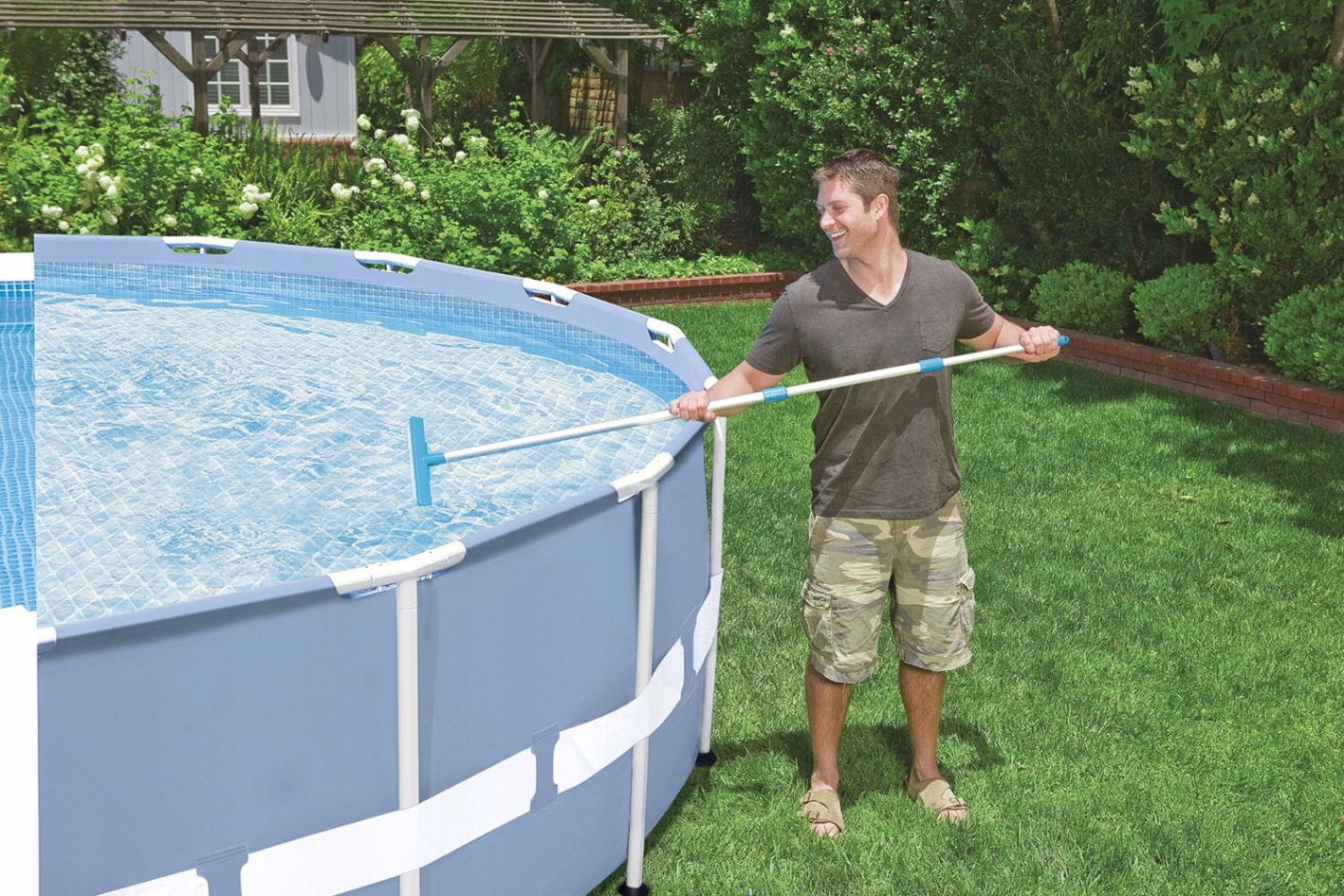 Szczotka do czyszczenia dna basenu INTEX 29052 Kod producenta 29052