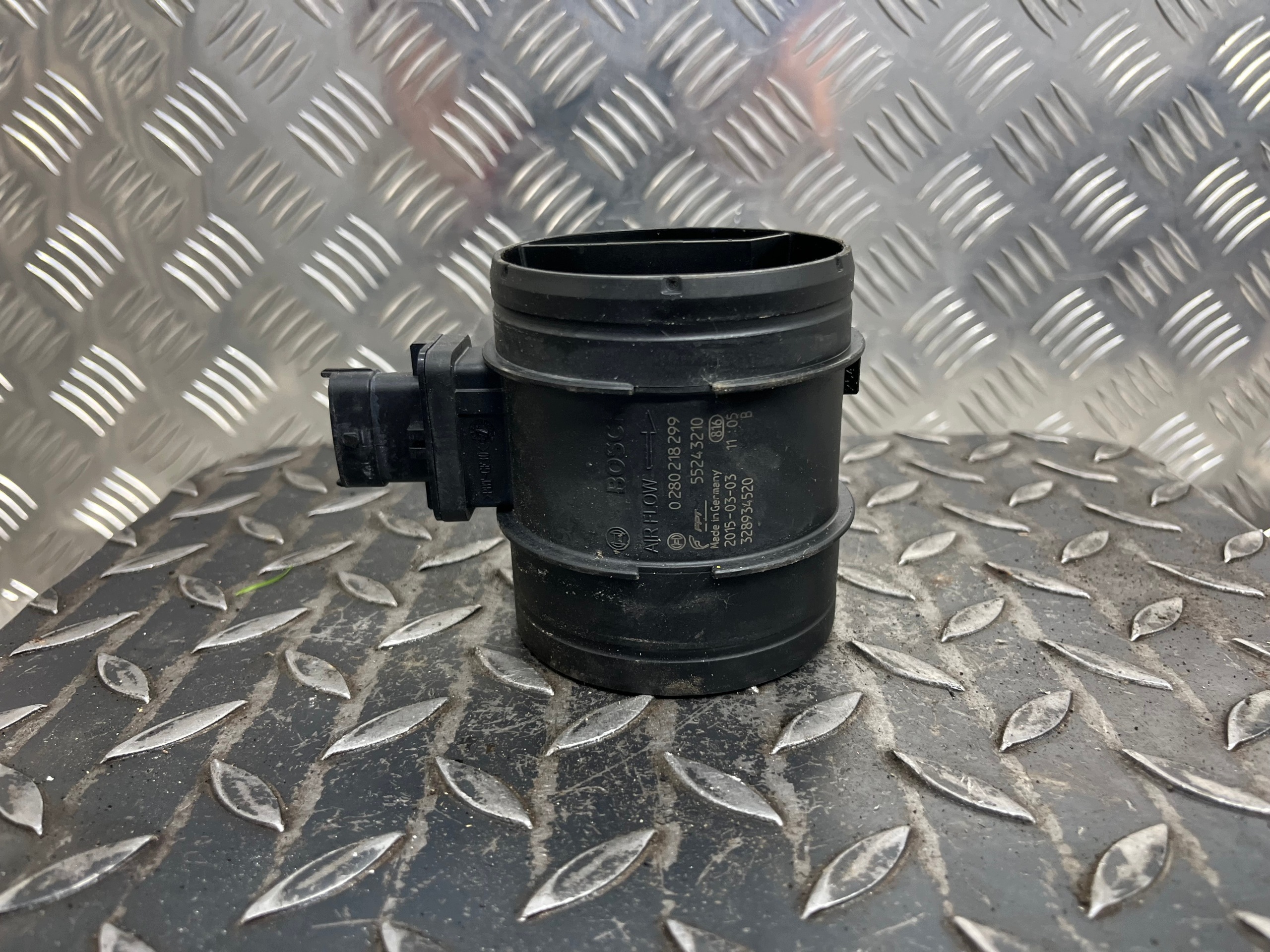 flow meter air ALFA ROMEO GIULIETTA 55243210
