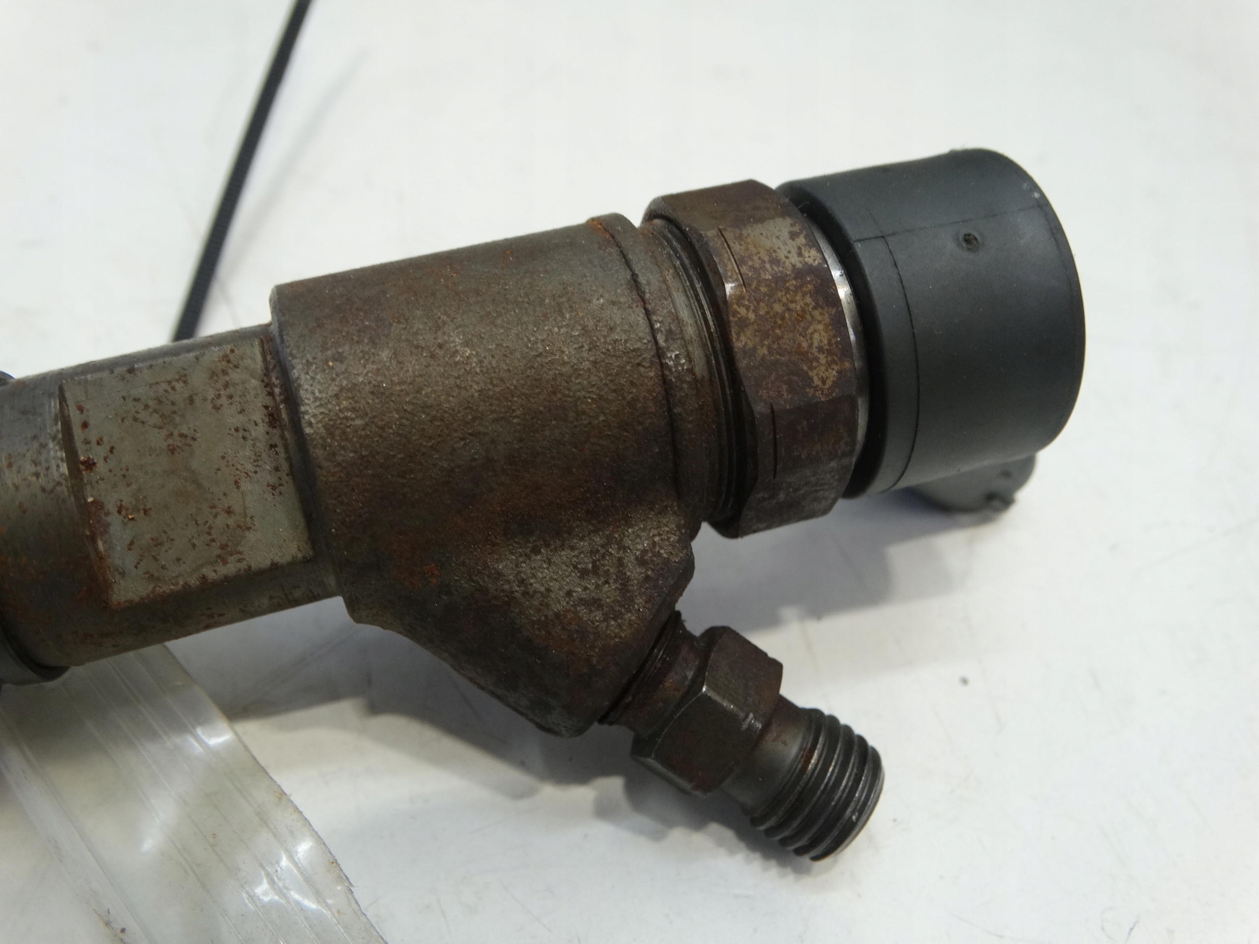 injector nozzle BOSCH CITROEN FIAT IVECO 2.3D 504389548