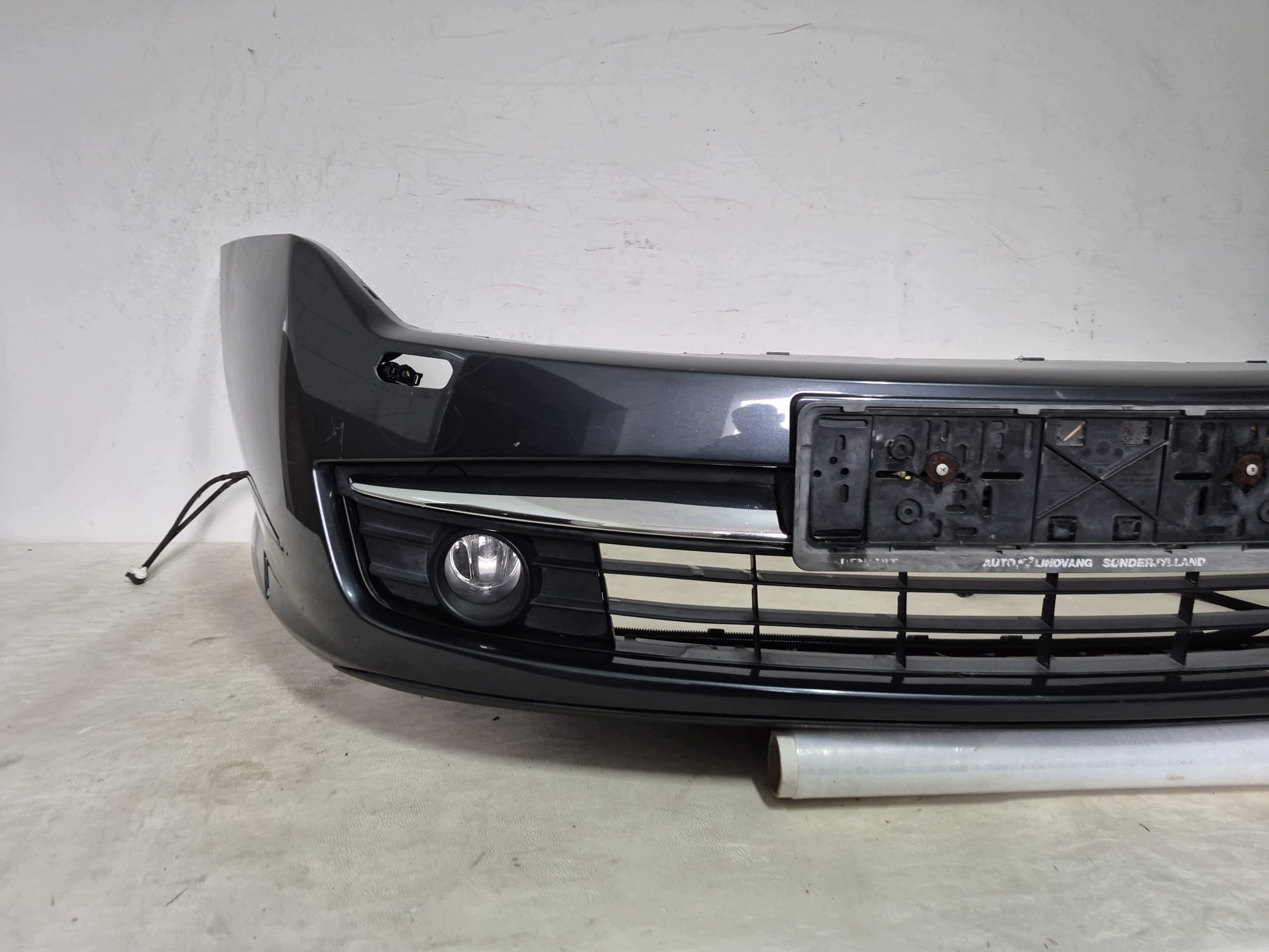 RENAULT LAGUNA III 3 07-13 bumper front front SPR 620220001R LAK.TEB66