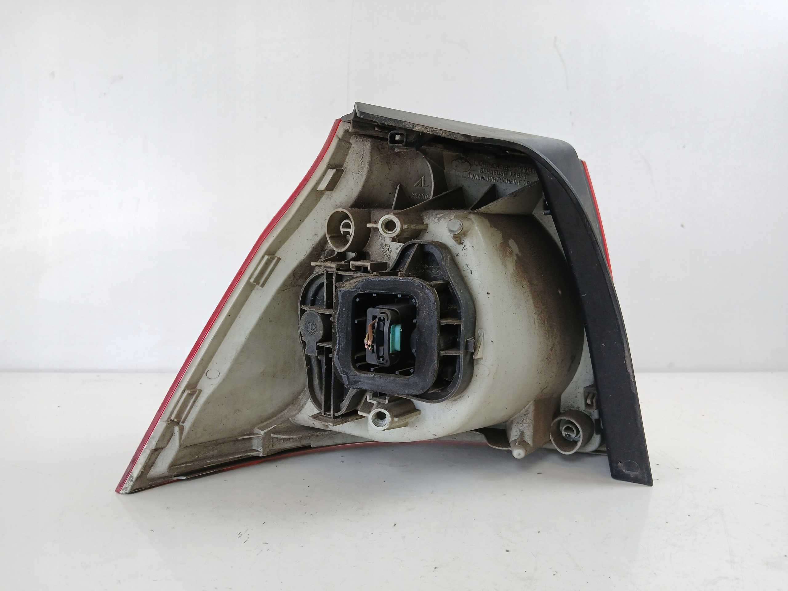 VW GOLF V HB light right rear part 1K6945096E