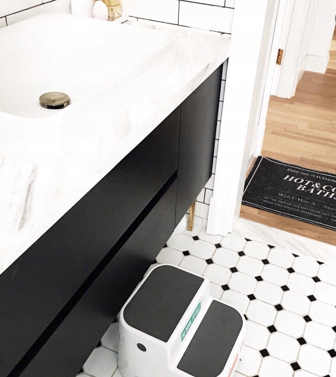 PRINCE LIONHEART DWUSTOPNIOWY PODEST PODSTAWKA SCHODKI Kod producenta 7489