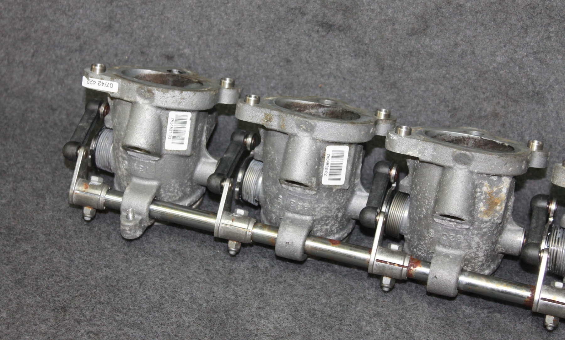 BMW E60 E63 M5 M6 S85B50A V10 5.0i PRZEPUSTNICE Motore 6-10 7834788