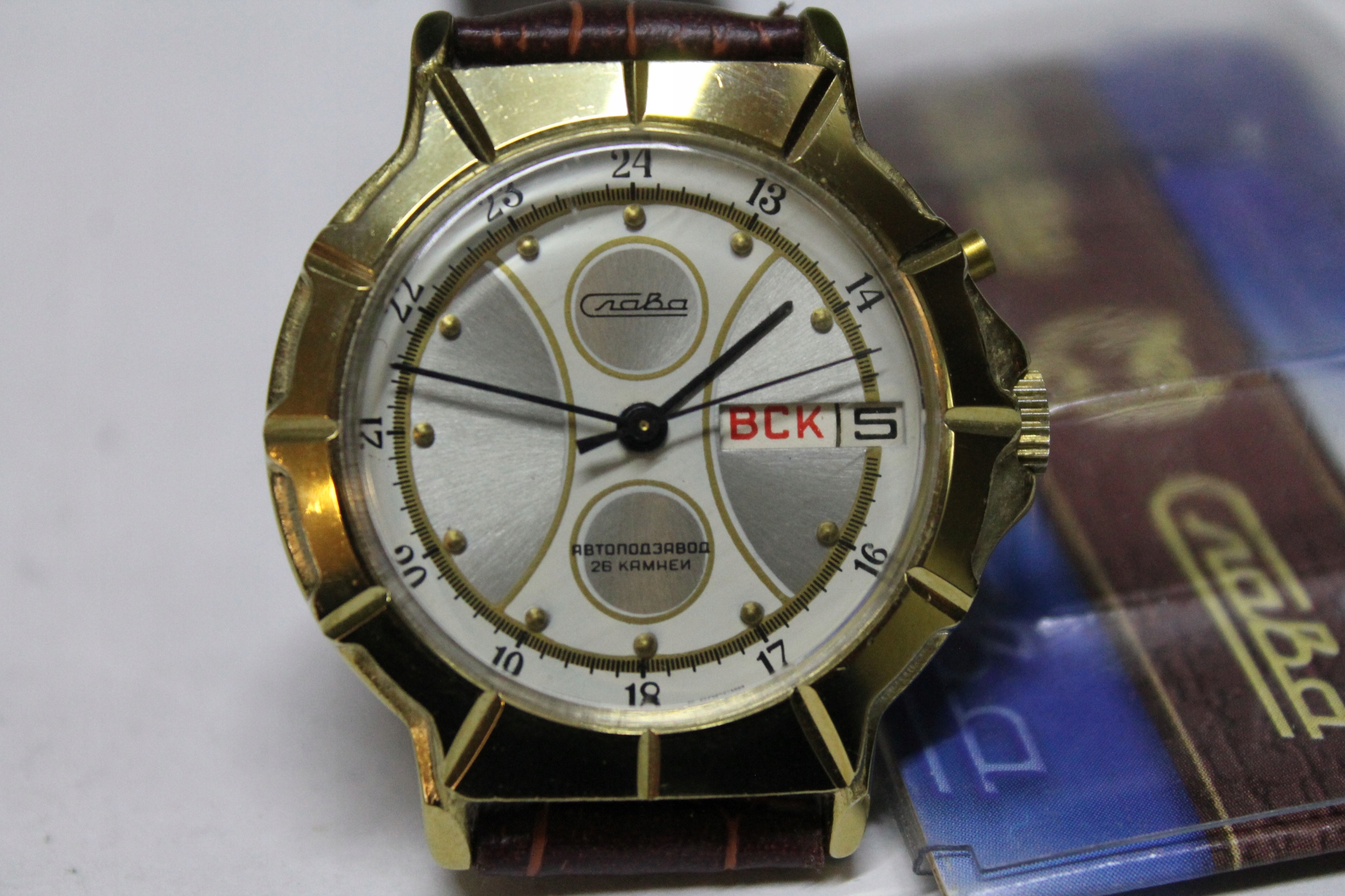 Slava Sláva Automat Nos Dvojité Datum