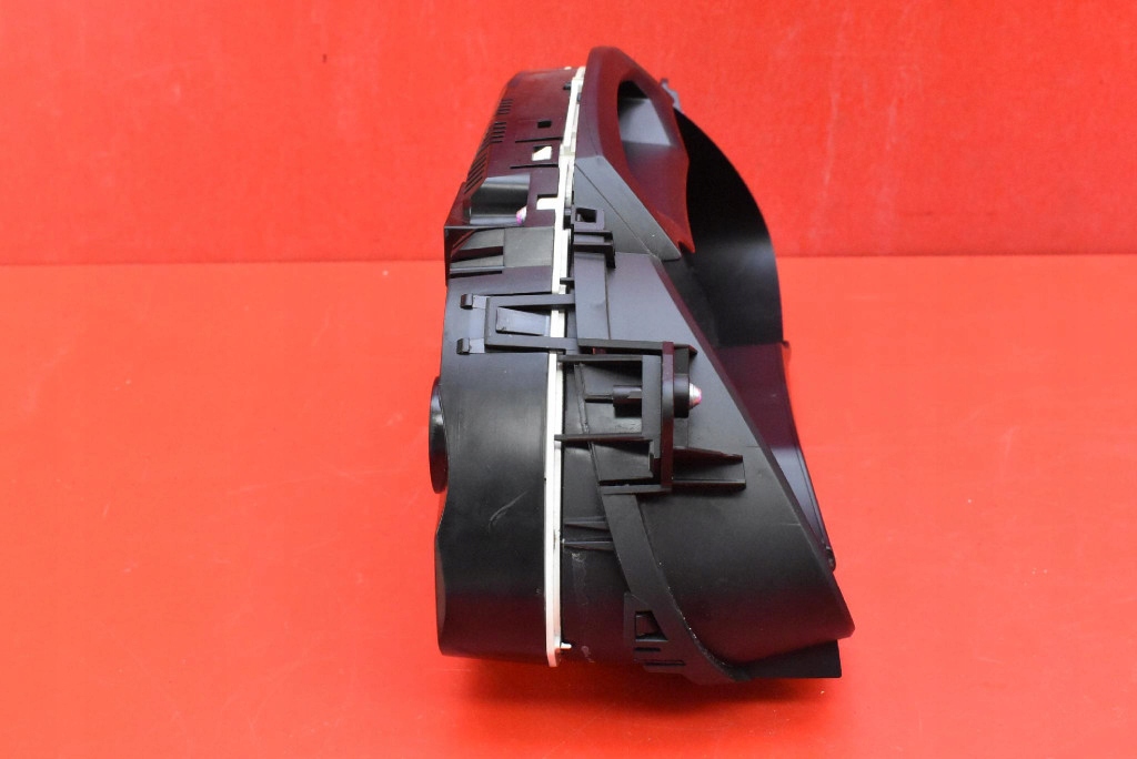 dials dials AUTOMAT EU 8K0920930C AUDI A4 B8 2.0 TDI 143 KM 07-11