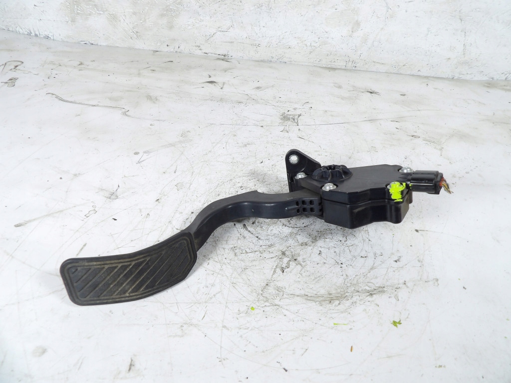 MAZDA 2 1.3B PEDAL potentiometer Gas K4238-7410