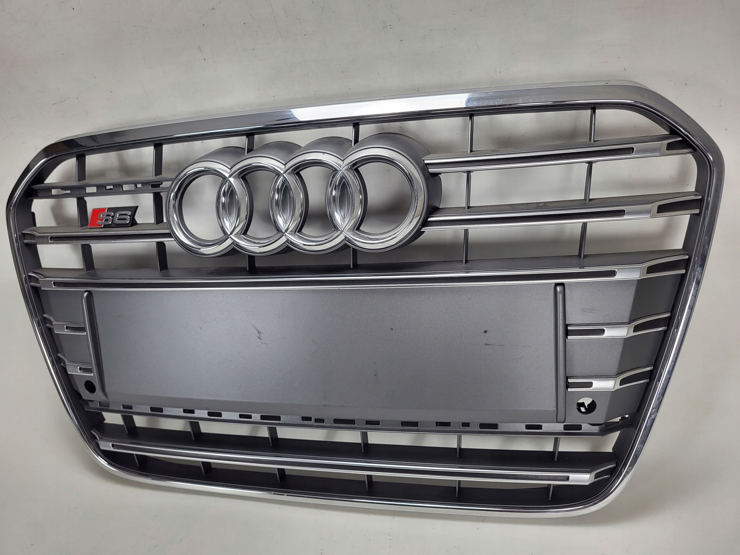 AUDI A6 S6 C7 4G 4G0 grill atrapa Producent części Audi OE