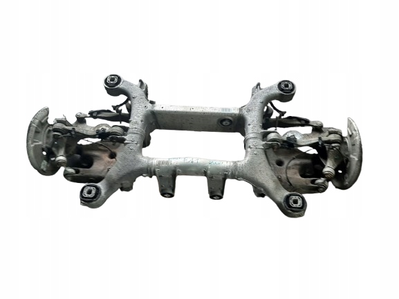 BMW F11 2.0 D BELKA OŚ TYŁ ZAWIESZENIA