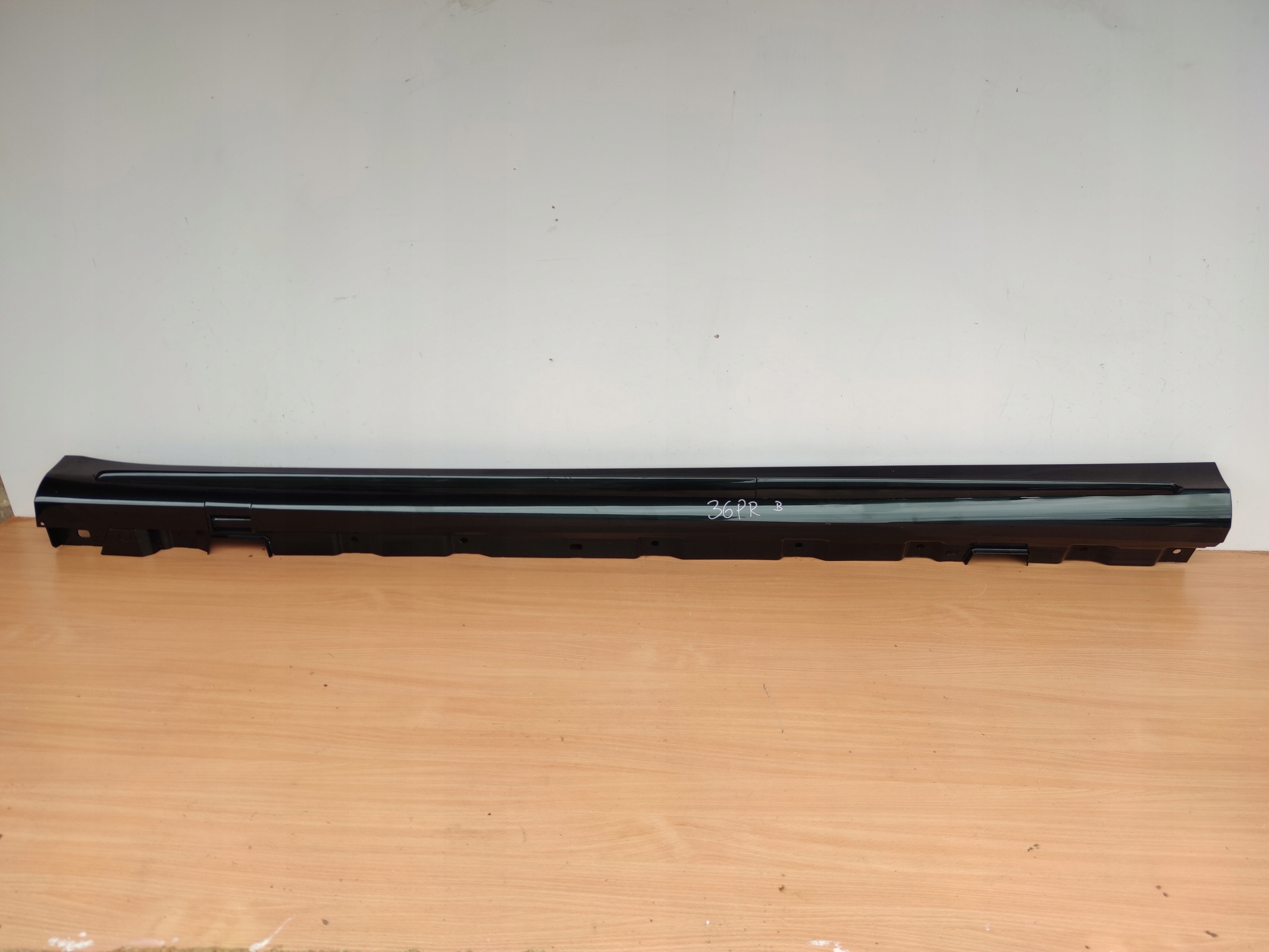 MERCEDES S-KLASA 222 LONG 6.3 6.5 AMG left moulding