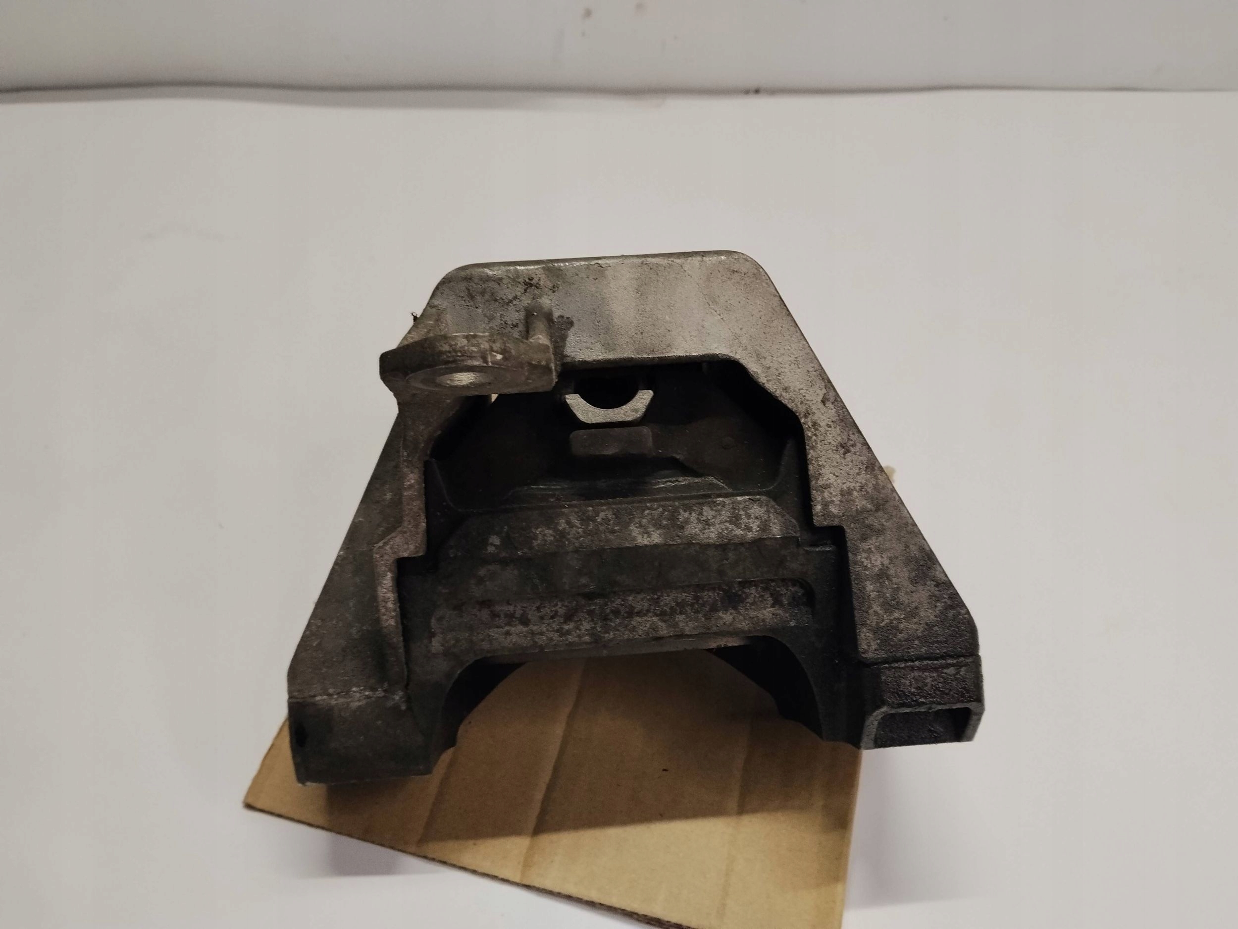 engine mount Fiat Croma 2006-2016 V05359