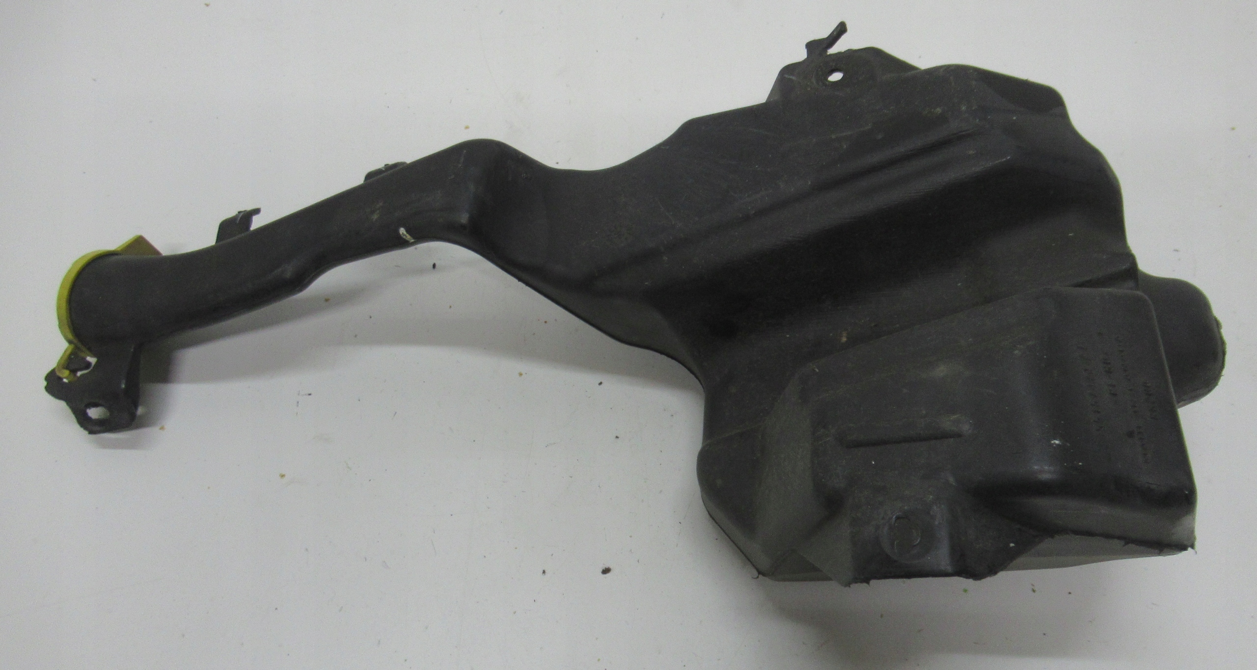 JEEP CHEROKEE WK 08R washer fluid tank
