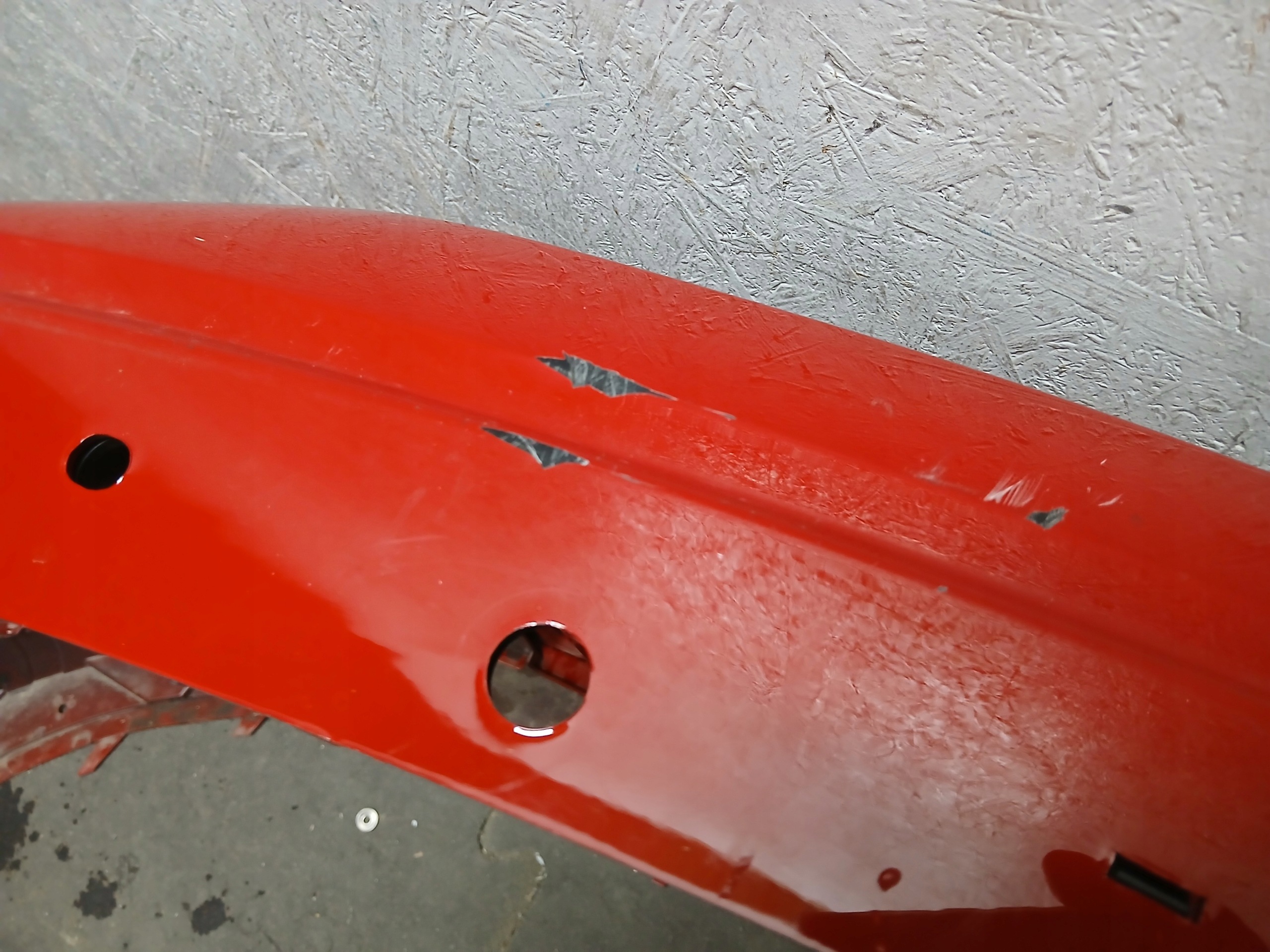 nárazník předek FIAT 600