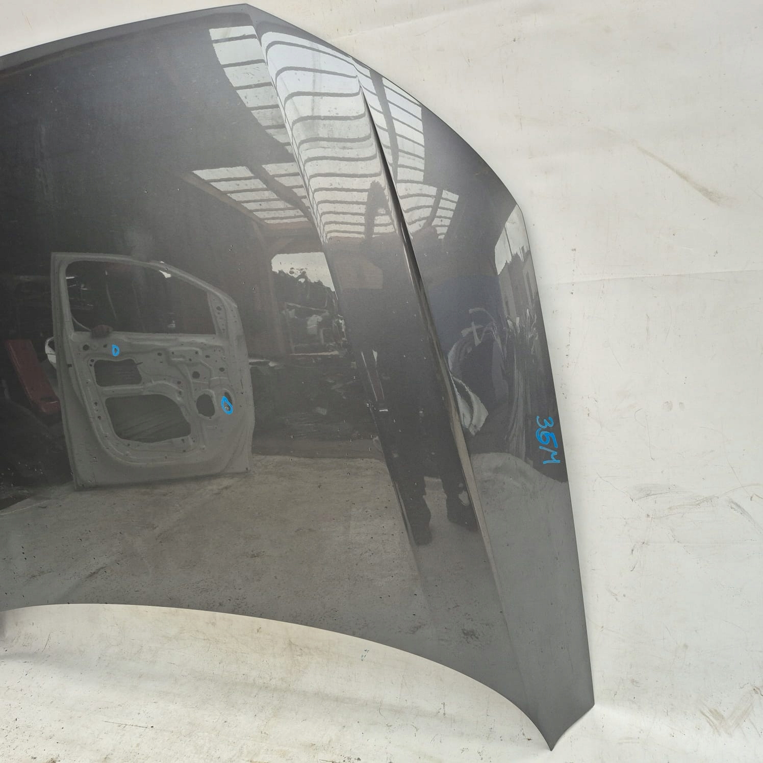 AUDI A4 B9 8W 15-23 kapota