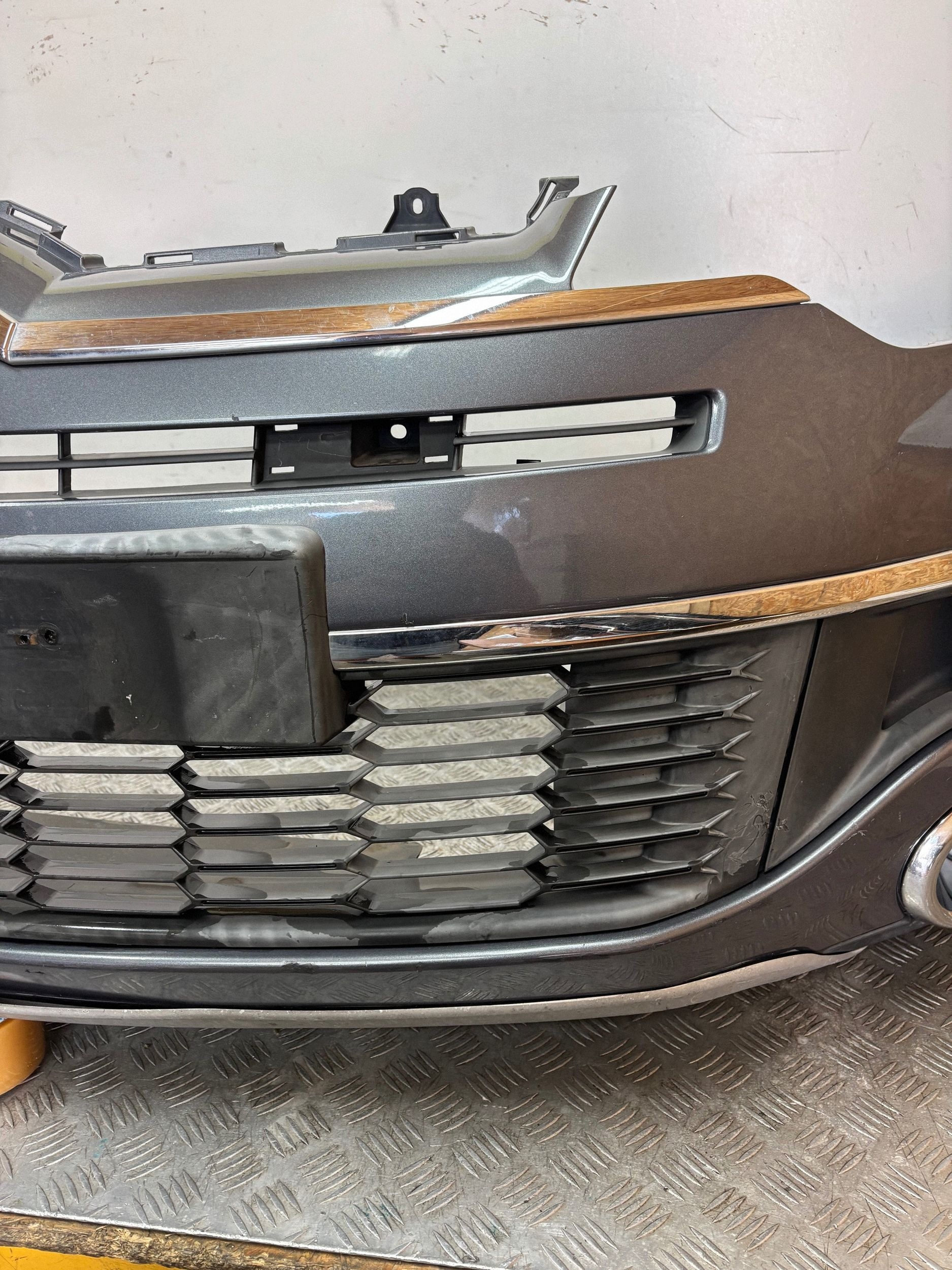 nárazník předek přední CITROEN C-CROSSER