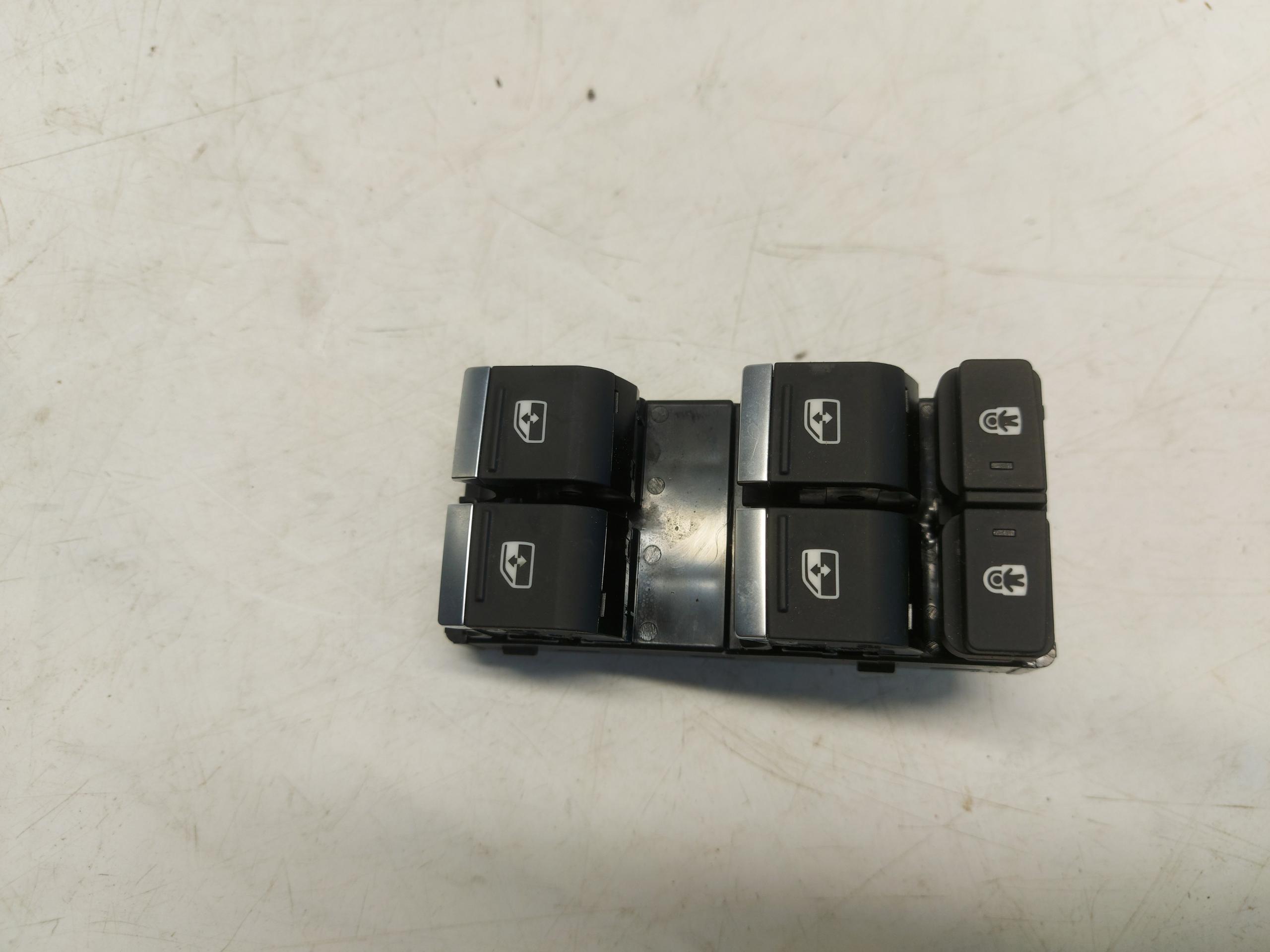 Audi Q4 40 E-TRON panel window control switch left front 83a959851c
