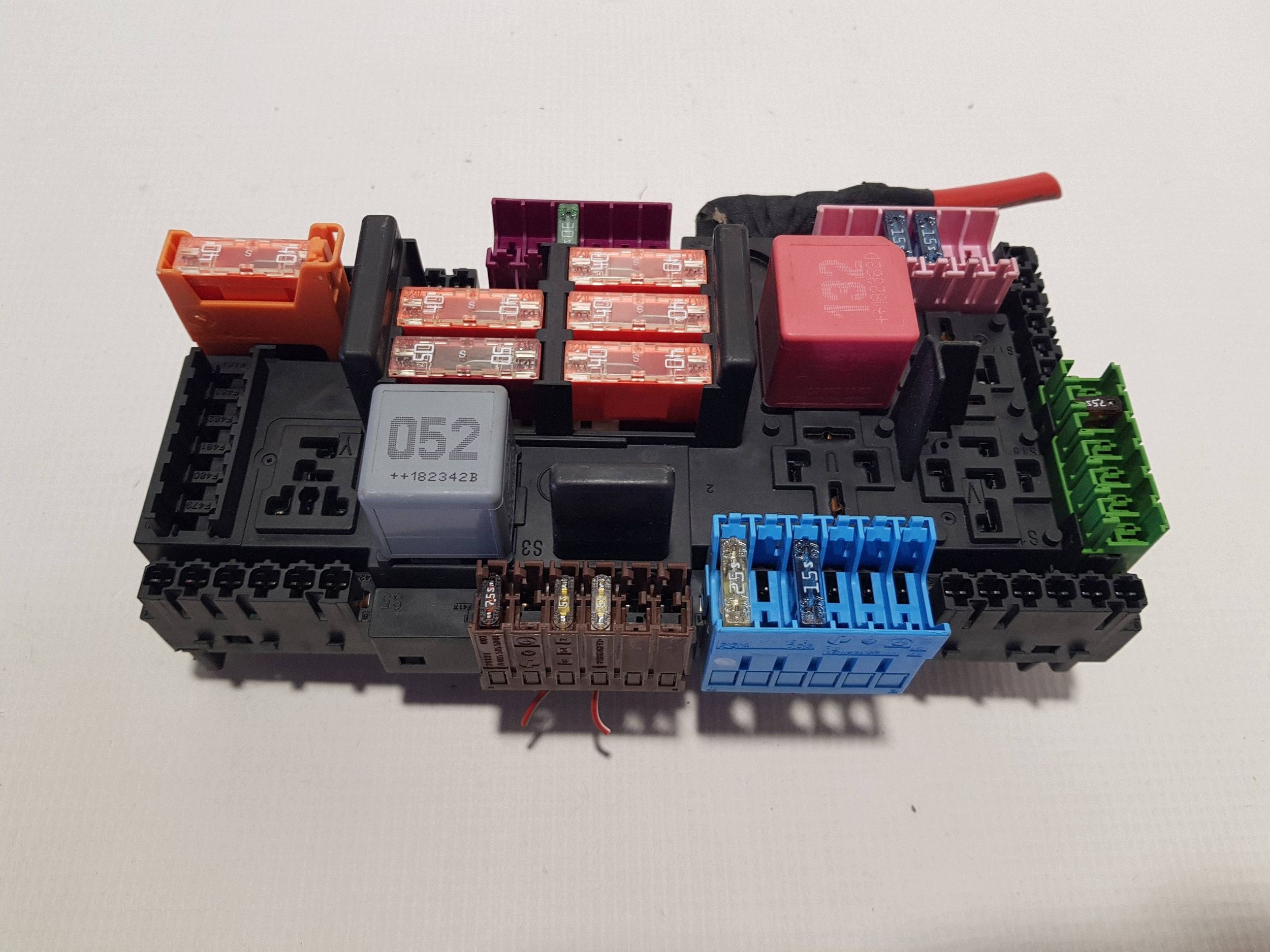 MERCEDES W213 Module fusibles A2139068801