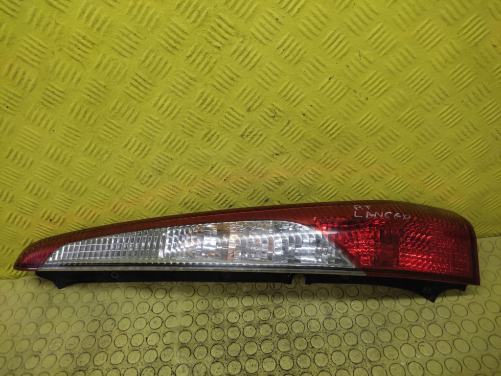 MITSUBISHI LANCER VII light right rear part 22087508