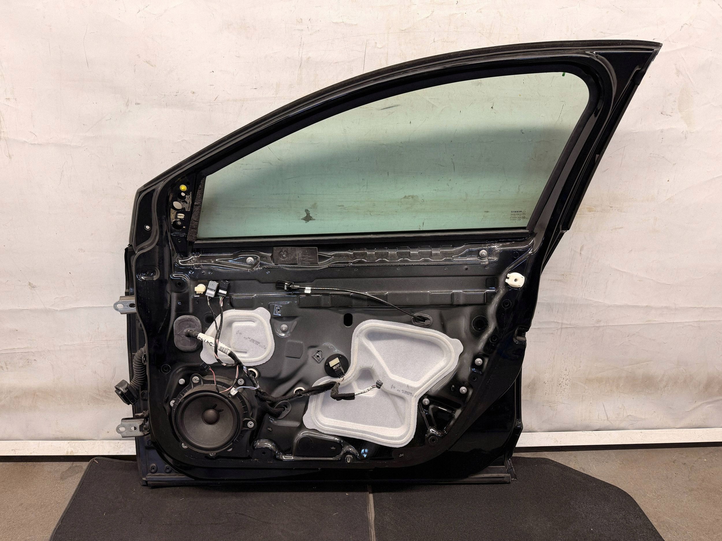 Renault Megane IV door right front right front TEGNE