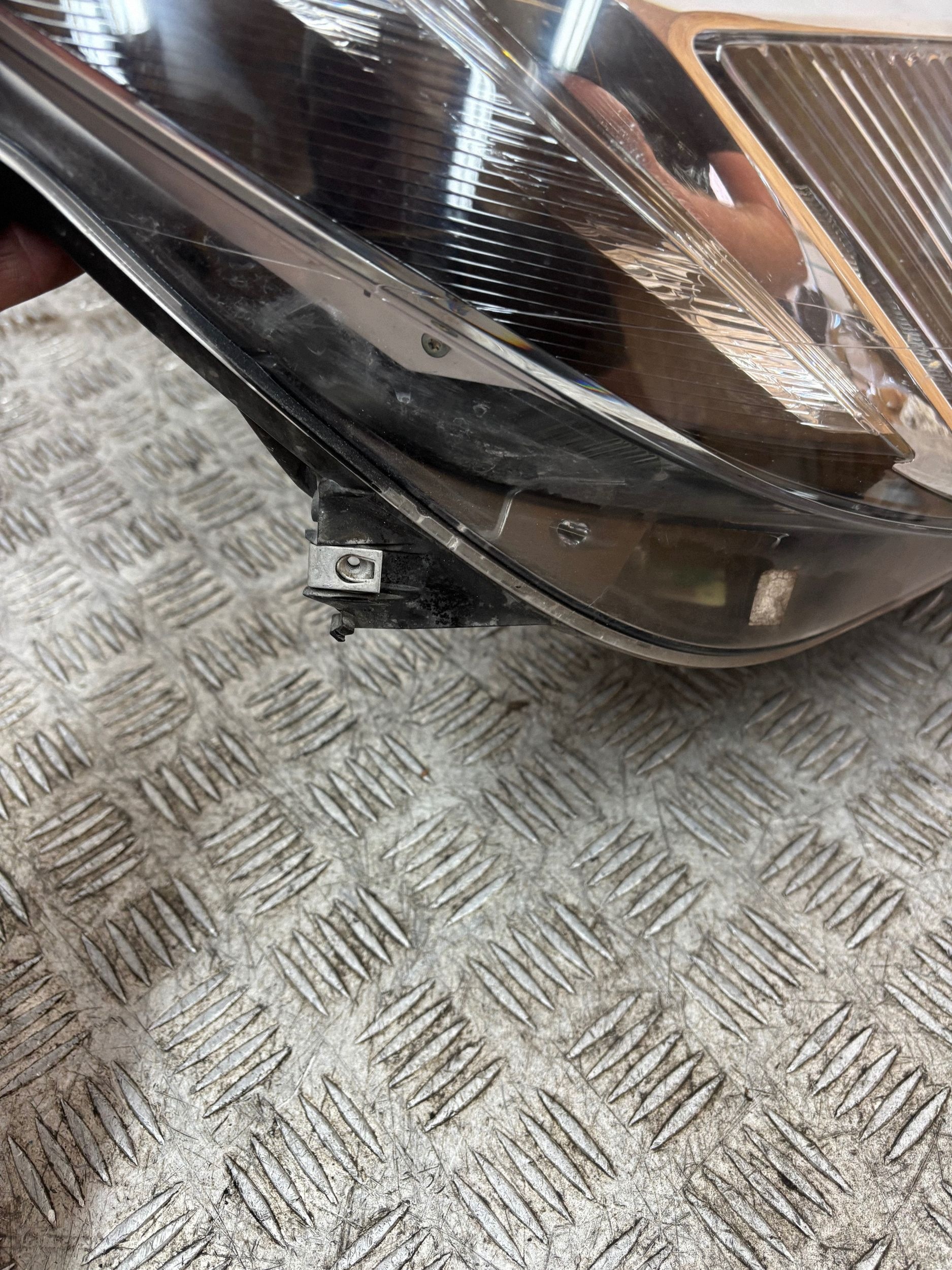REFLEKTOR light right XENON OPEL INSIGNIA A 13226793