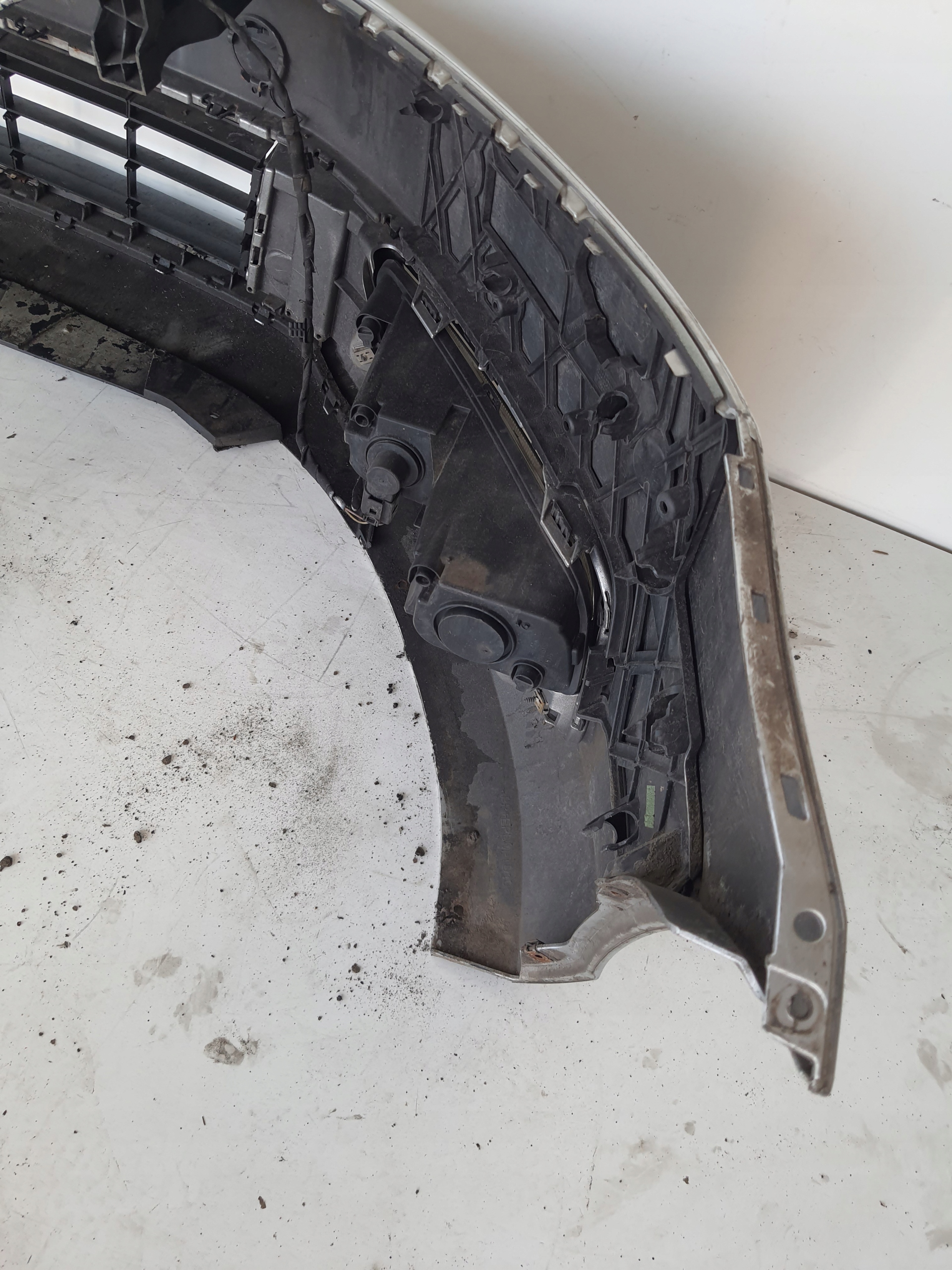VOLKSWAGEN PASSAT B7 10-14 bumper