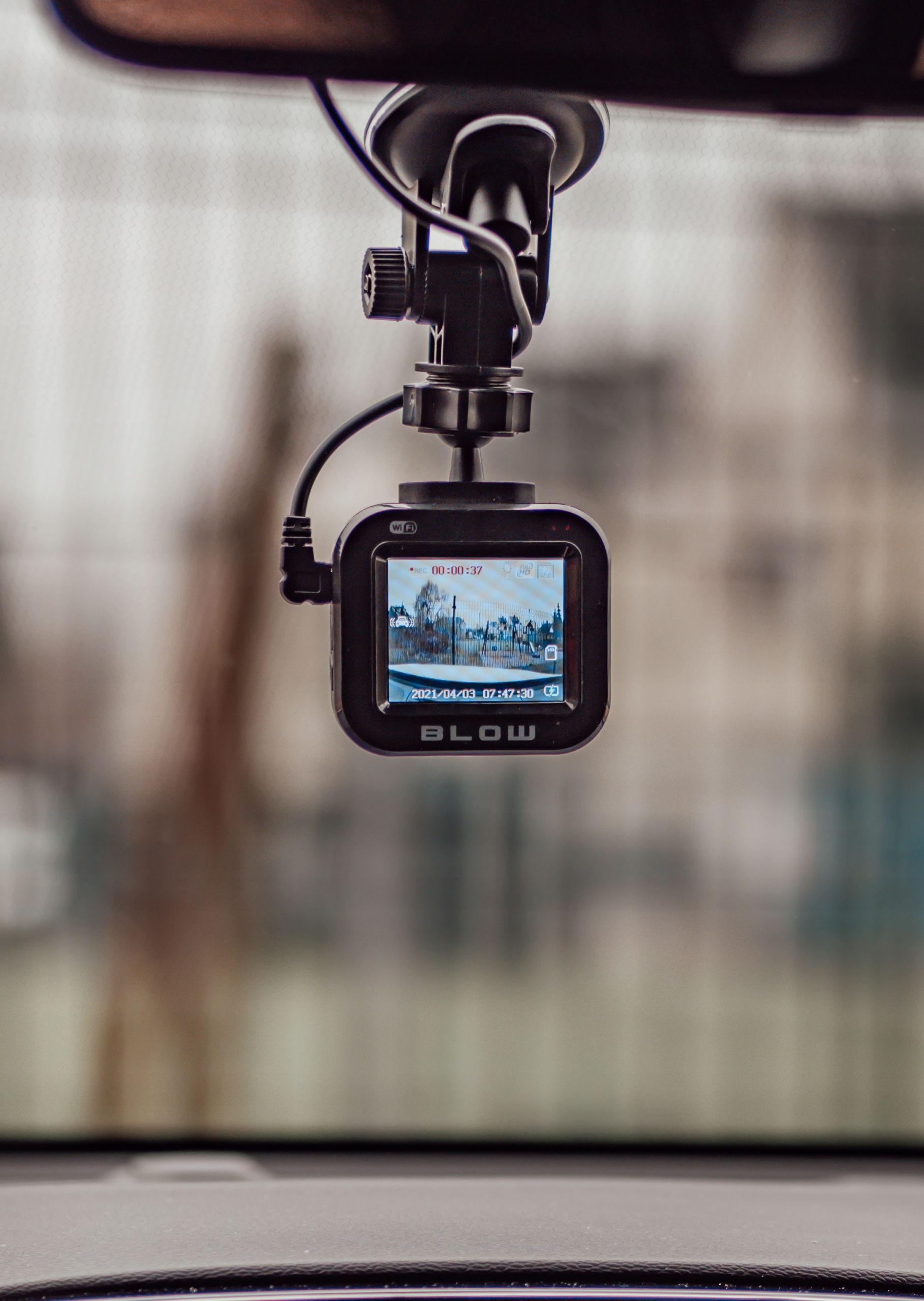 REJESTRATOR KAMERA SAMOCHODOWA HD WIDEOREJESTRATOR Model F700 WiFi