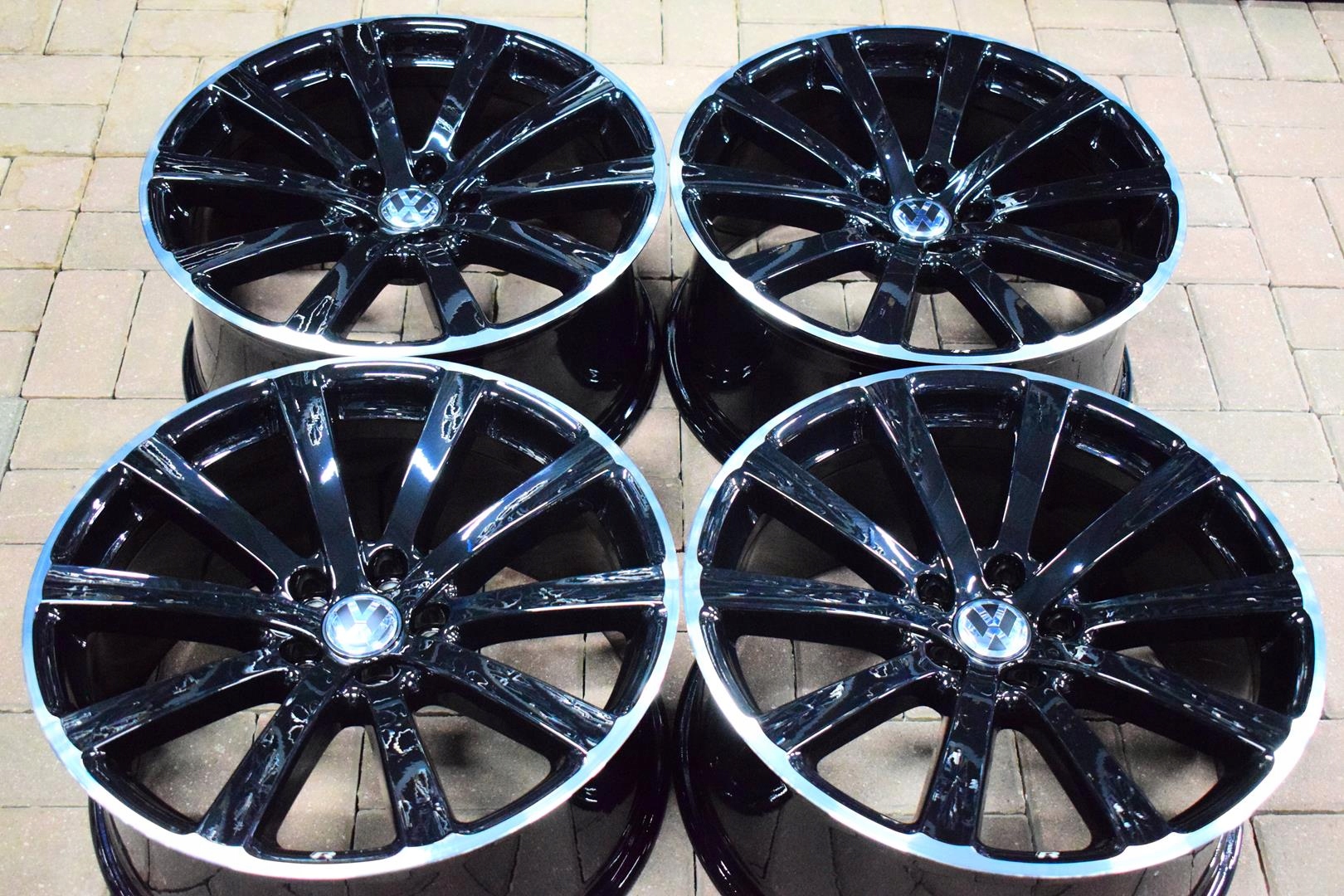 4× Диск алюминиевый Volkswagen OE Tiguan R-linen0 9.0