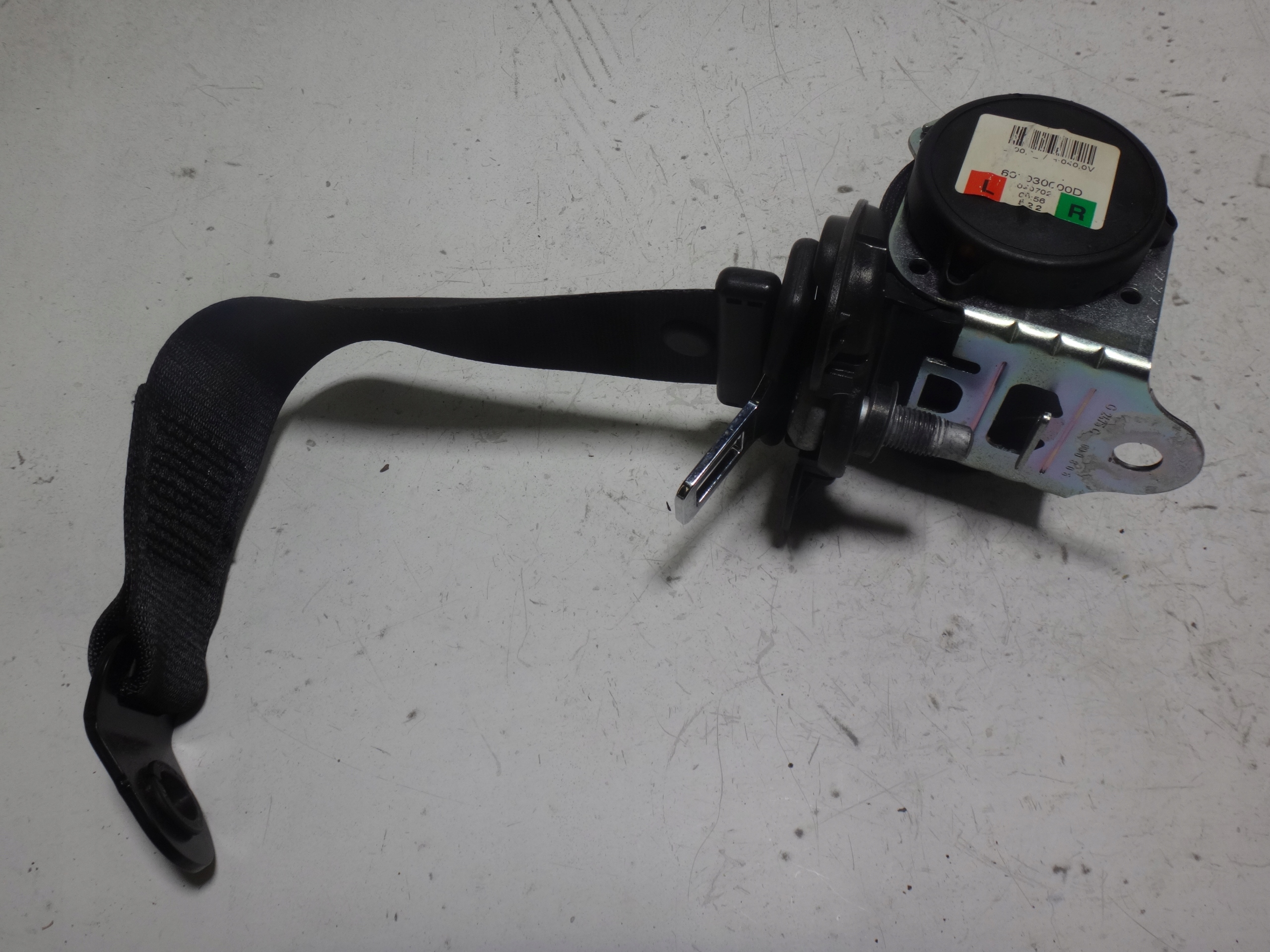 ремень безопасности правый задний MINI COOPER R56