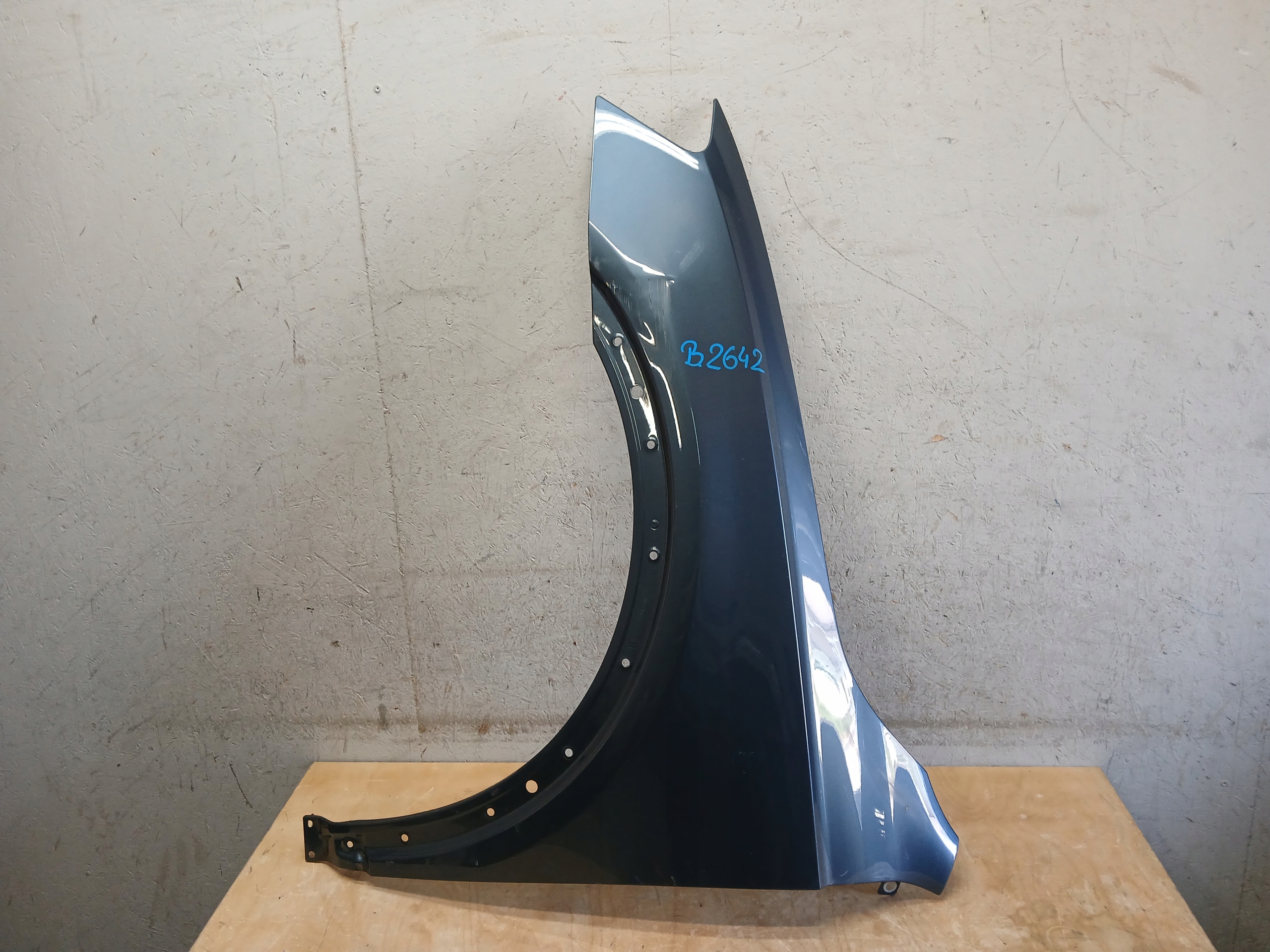 fender front left AUDI Q3 8U